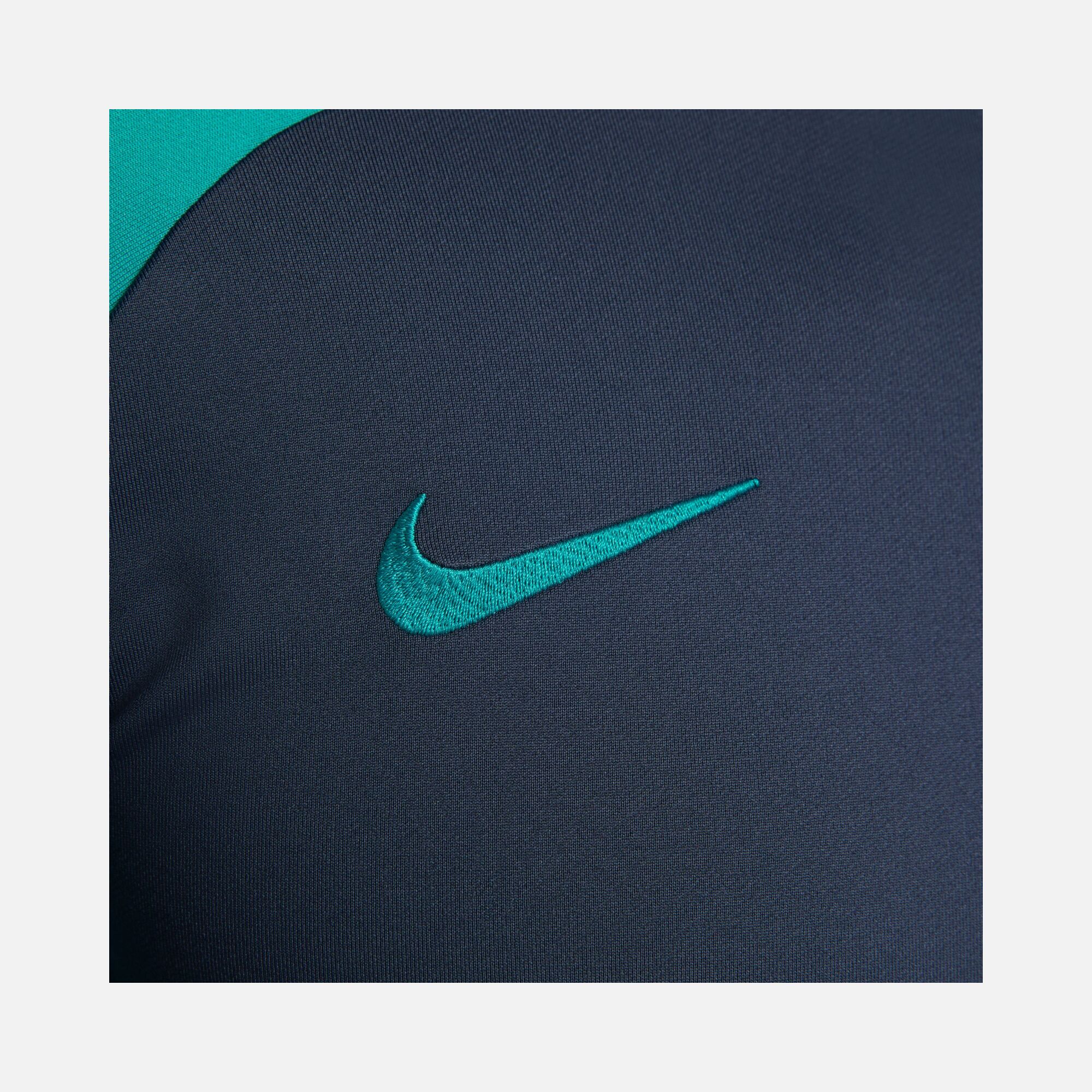 Nike FC Barcelona Dri-Fit 2023-2024 Strike Training Long-Sleeve Erkek Tişört