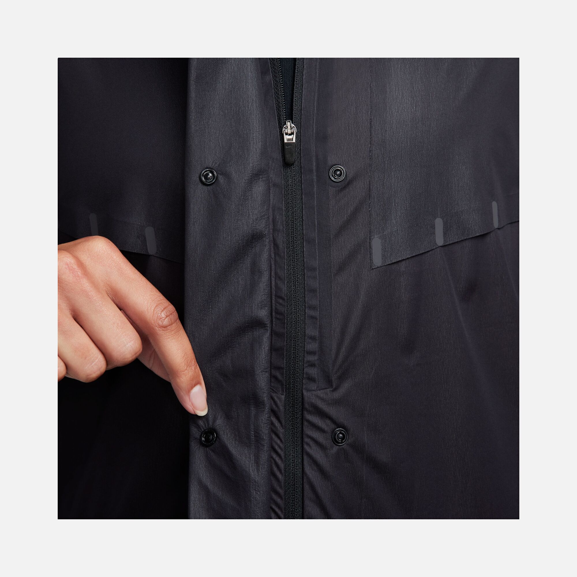 Nike Storm-Fit Run Division Breathable Running Full-Zip Hoodie Kadın Ceket