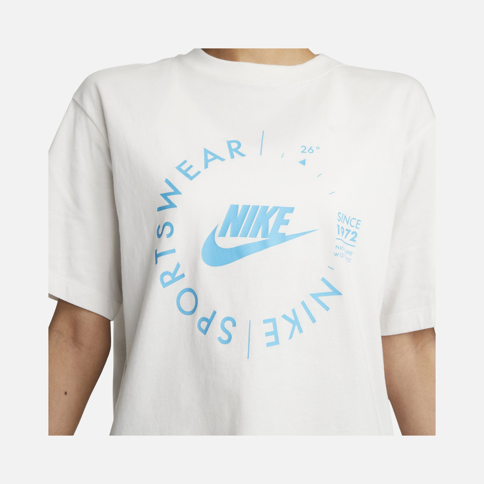 Nike Sportswear Gel-Sport Utility Printed Boyfriend Short-Sleeve Kadın Tişört