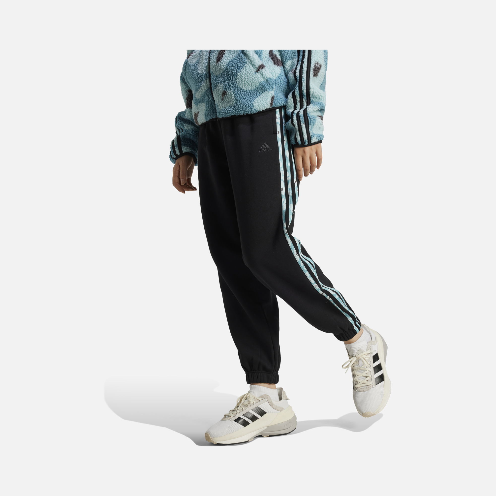 adidas Sportswear Essentials 3-Stripes Animal-Print 7/8 Kadın Eşofman Altı