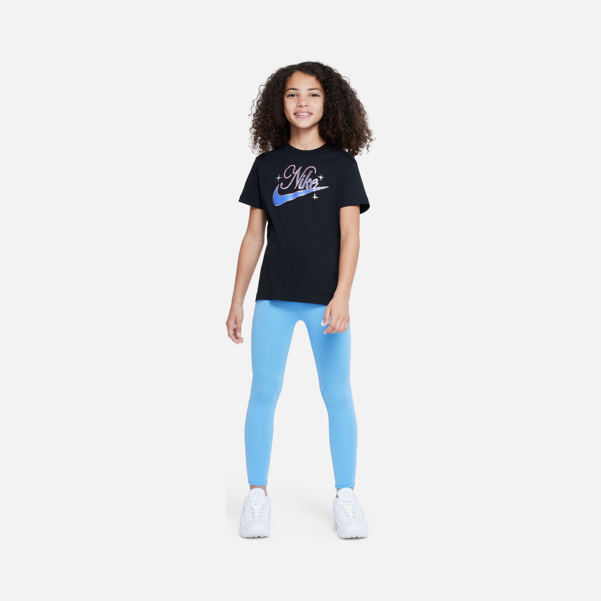 Nike Sportswear Script Swoosh Graphic Boyfriend Short-Sleeve (Girls') Çocuk Tişört