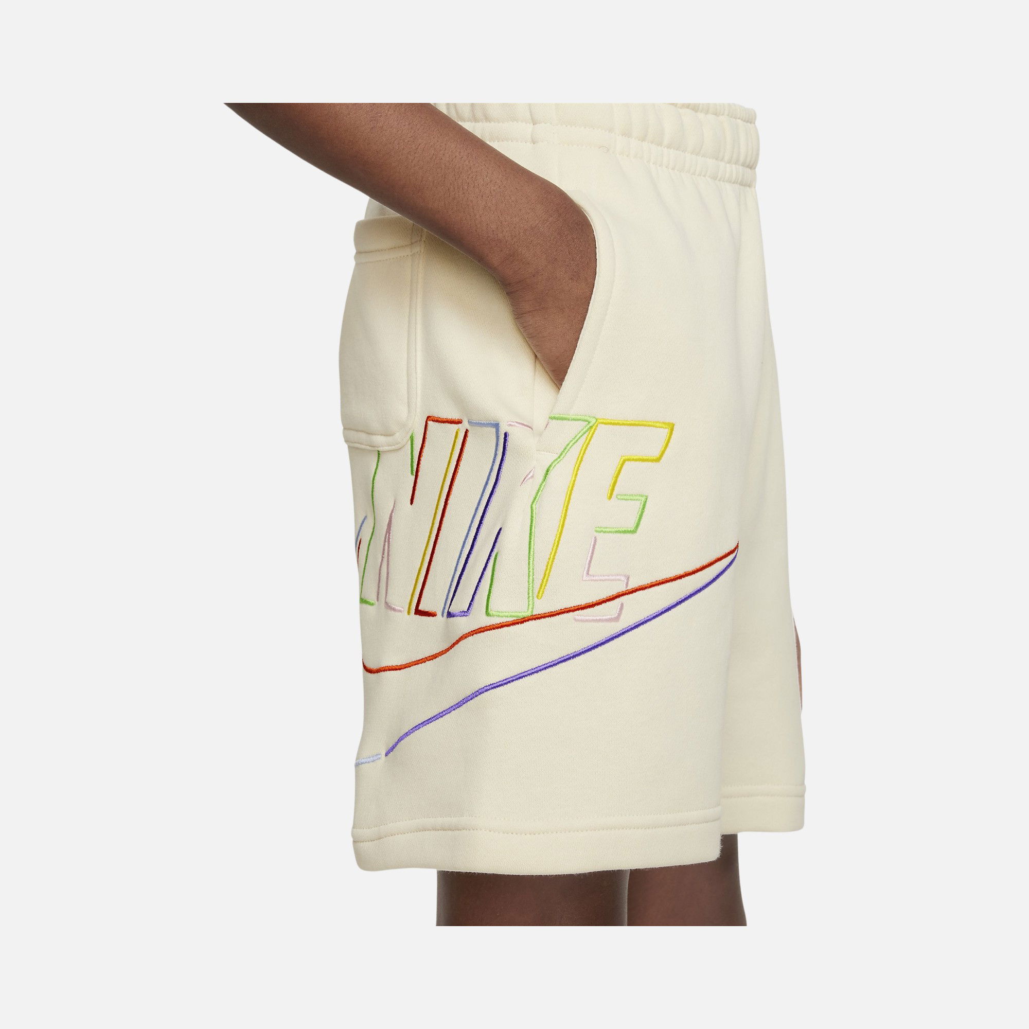 Nike Sportswear Graphic Core (Boys') Çocuk Şort