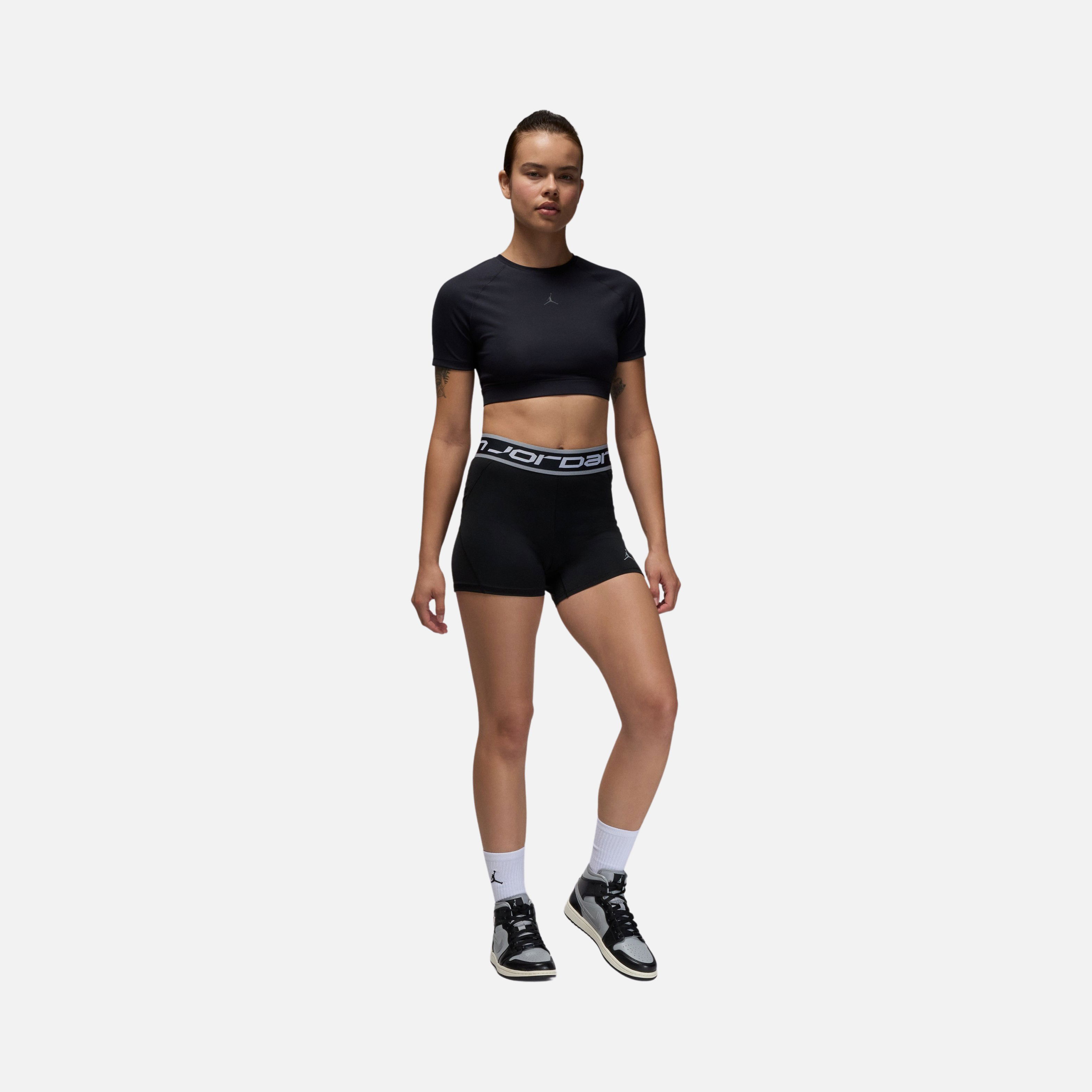 Nike Jordan Sport Bodycon Cropped Basketball Performance Short-Sleeve Kadın Tişört