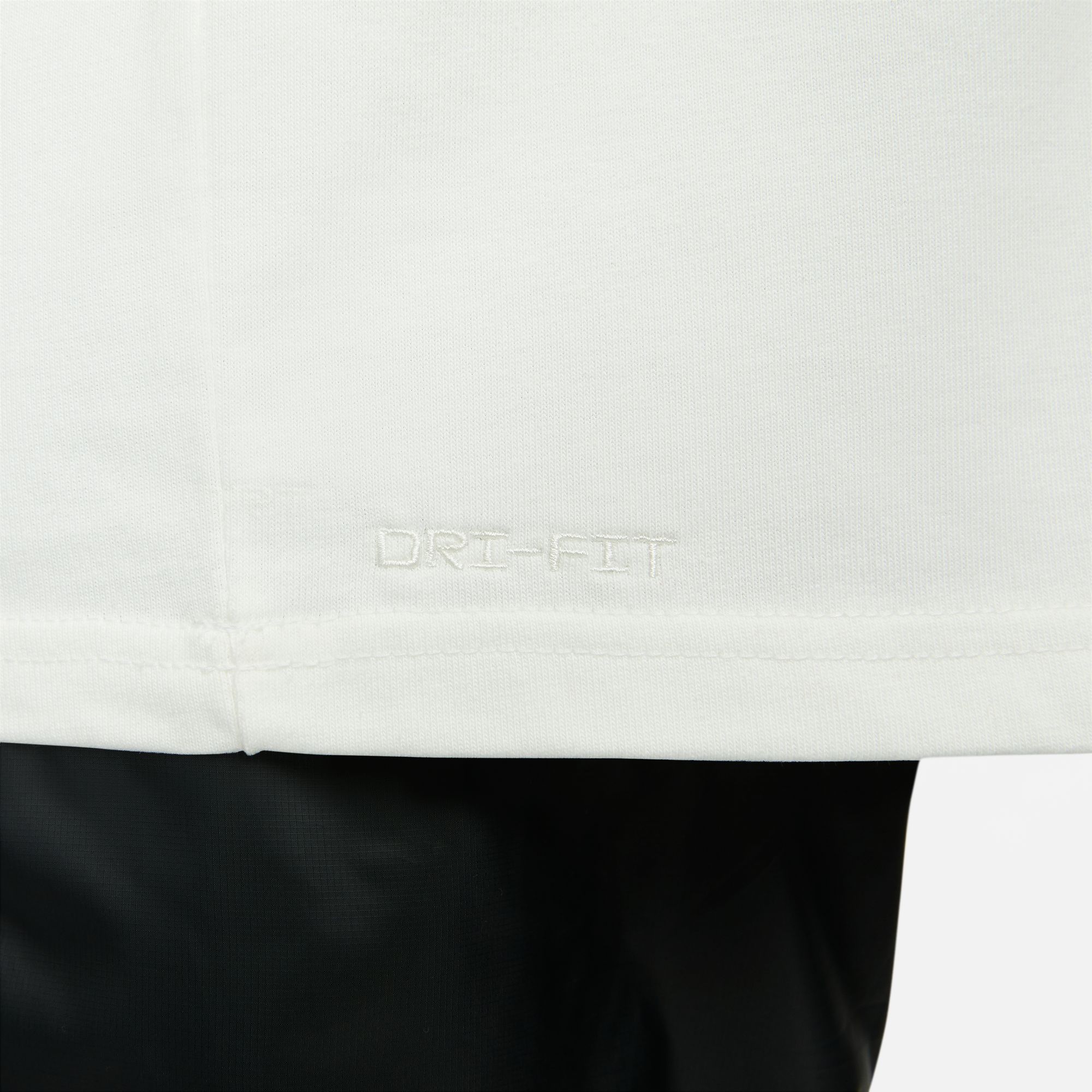 Nike Sportswear Dri-Fit Tech Pack Short-Sleeve Erkek Tişört