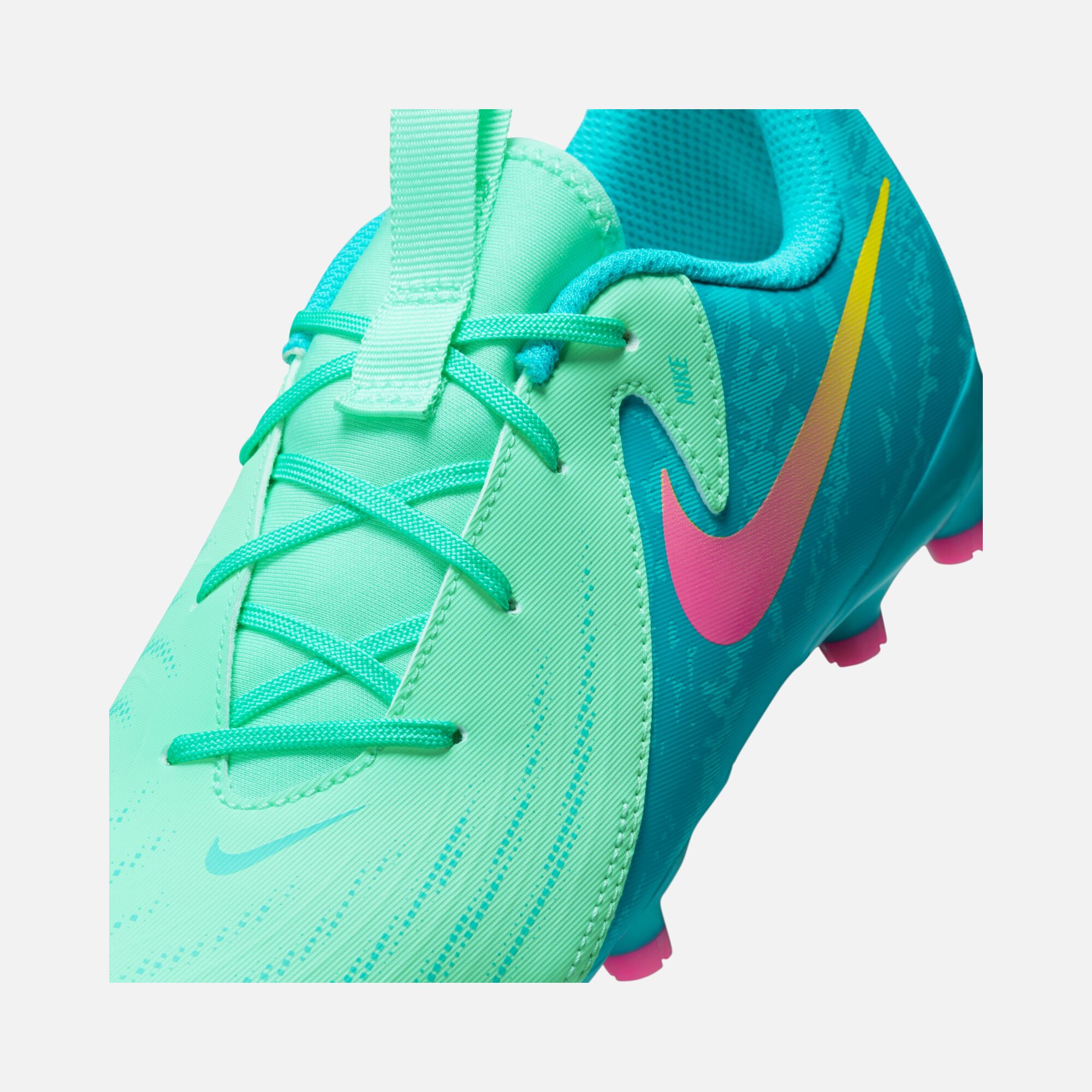 Nike Jr. Phantom GX II Academy LV8 FG/MG Multi-Ground Çocuk Krampon