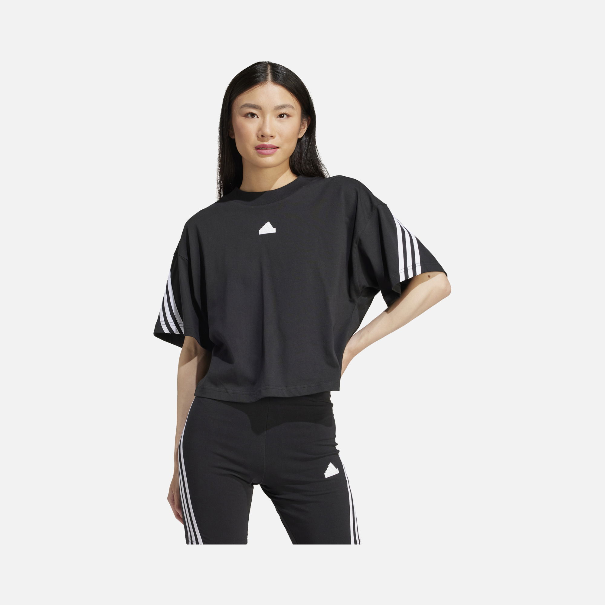 adidas Future Icons 3-Stripes Short-Sleeve Kadın Tişört