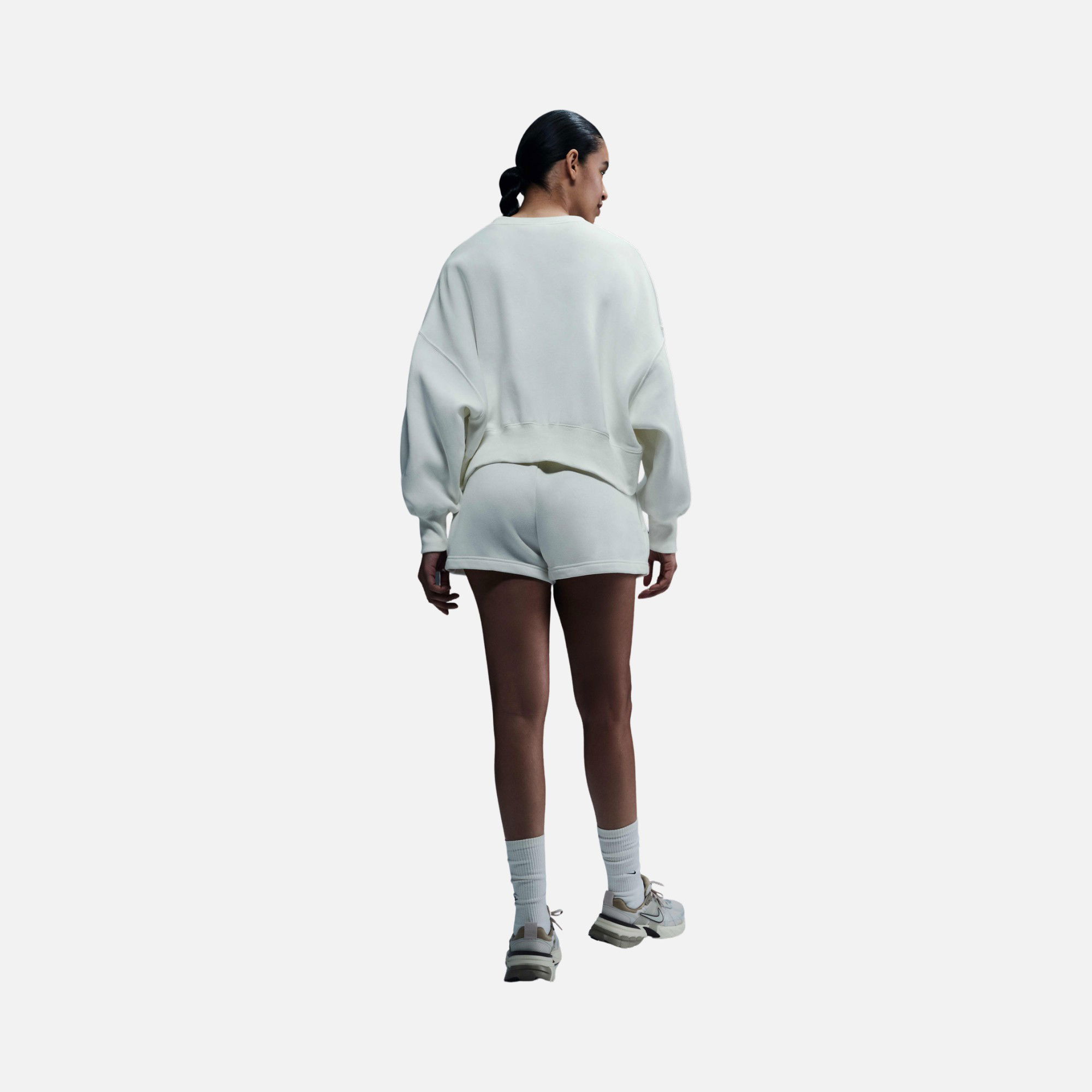 Nike Sportswear Phoenix Fleece High-Waisted Kadın Şort