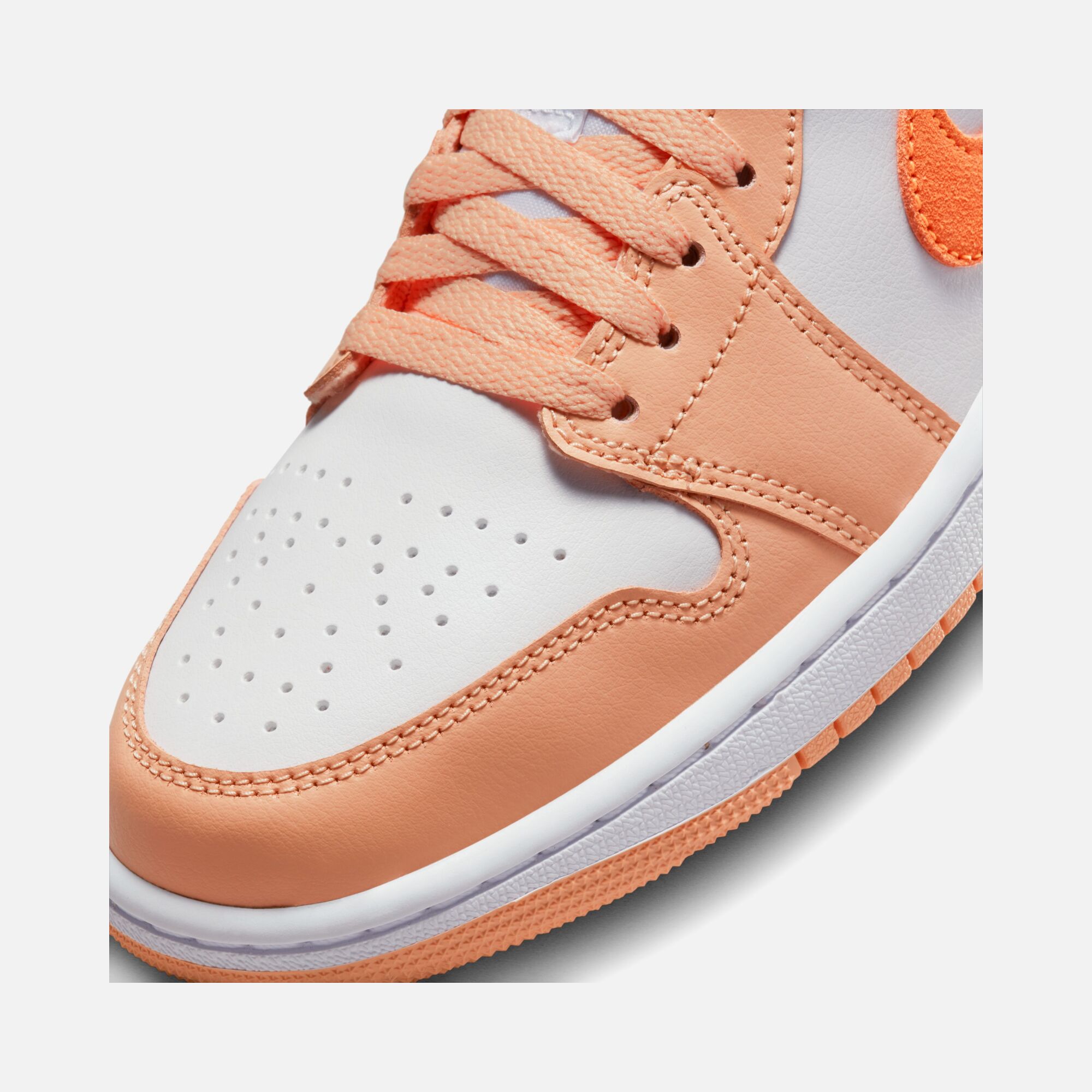 Nike Air Jordan 1 Low Kadın Spor Ayakkabı