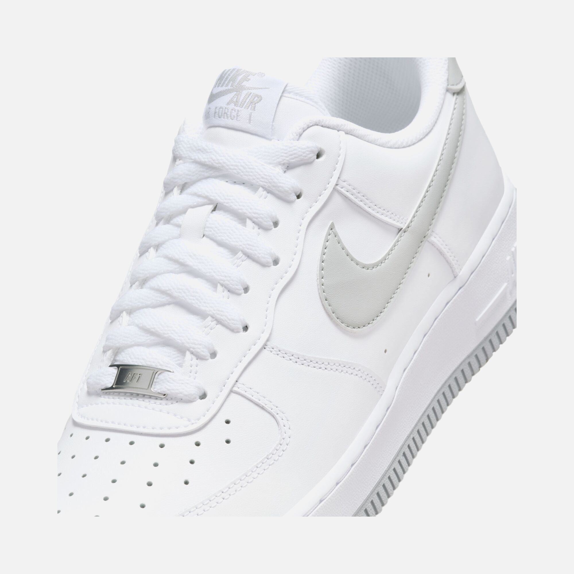 Nike Air Force 1 '07 FW24 Erkek Spor Ayakkabı