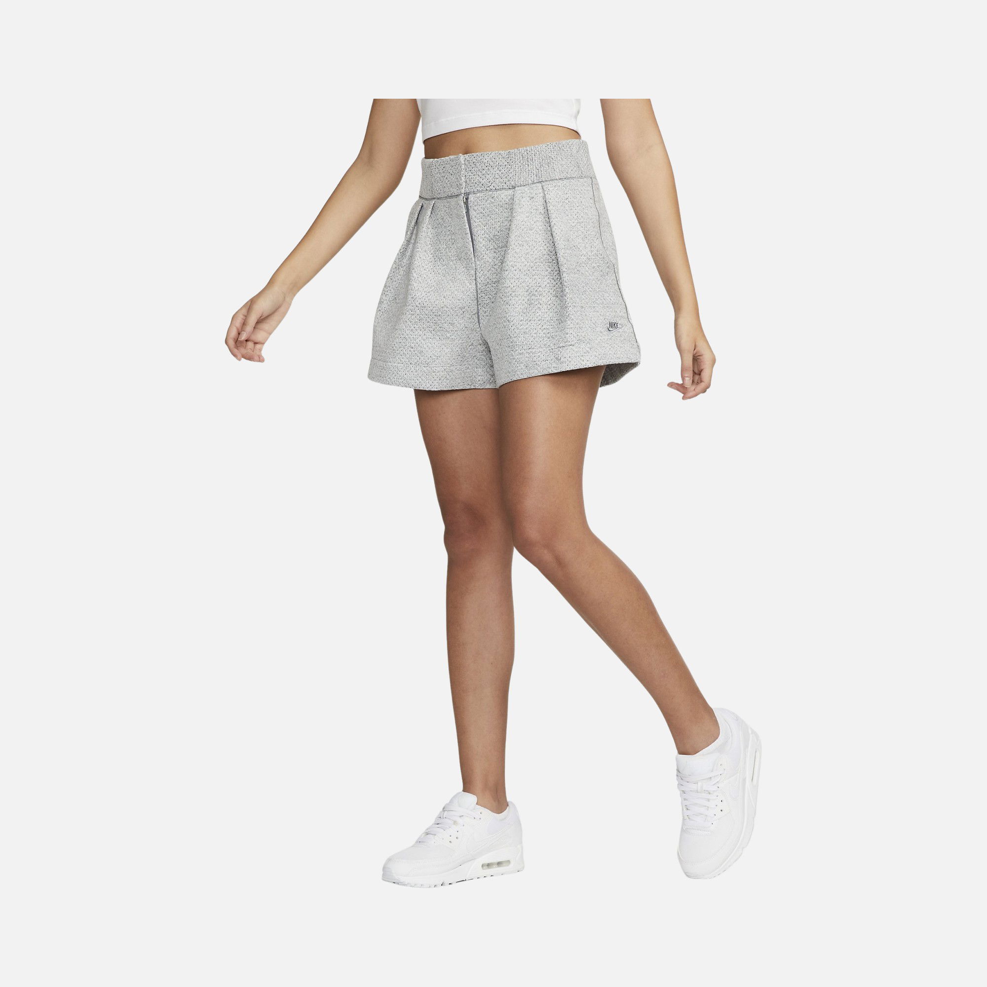 Nike Sportswear Forward High-Waisted Kadın Şort