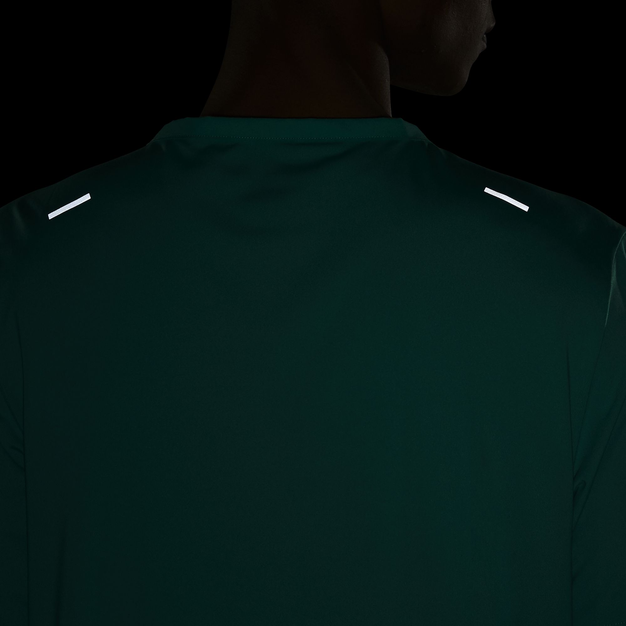 Nike Dri-Fit Run Division Rise 365 FW21 Short-Sleeve Erkek Tişört