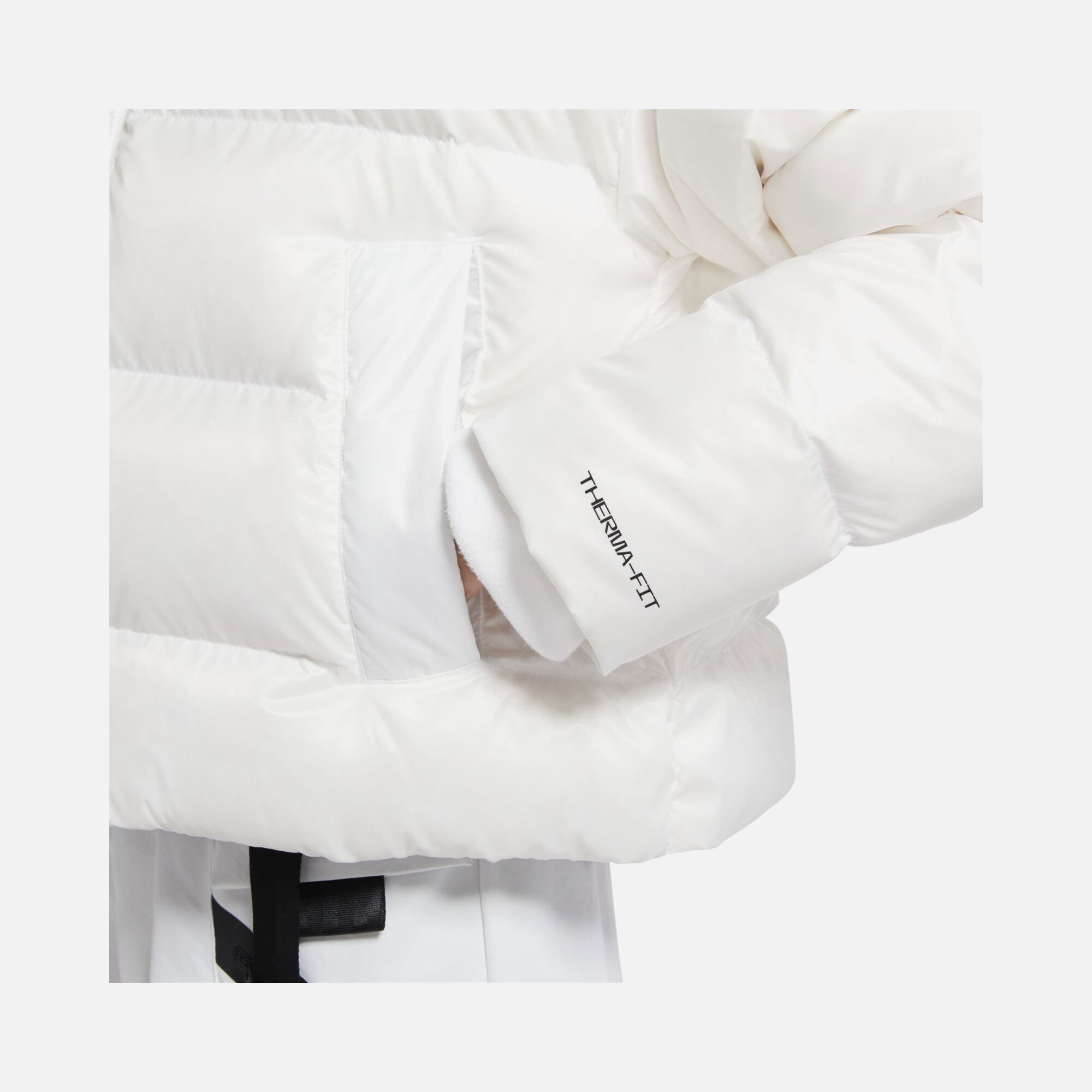 Nike Sportswear Therma-Fit City Series Full-Zip Kadın Mont