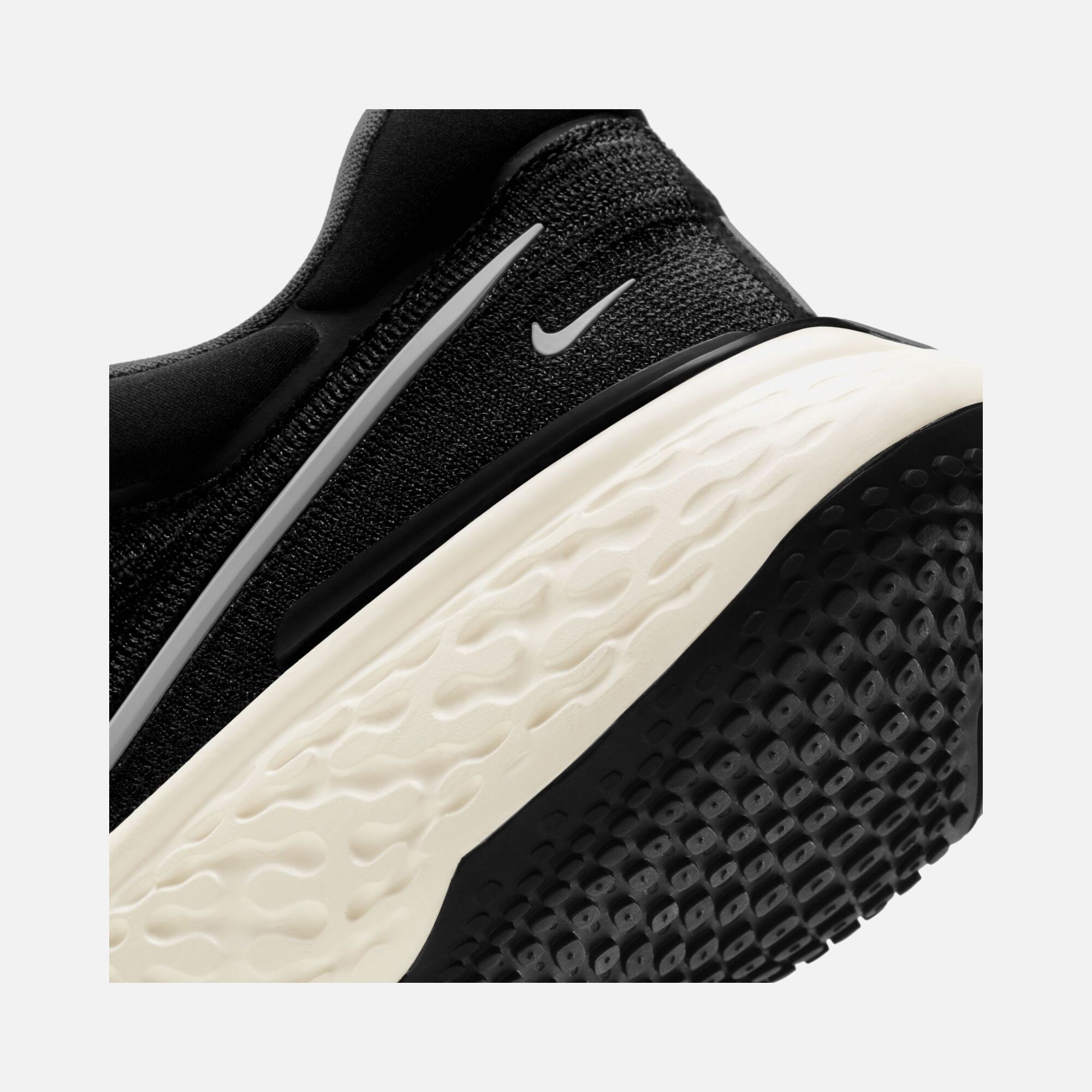 Nike ZoomX Invincible Run Flyknit Running Erkek Spor Ayakkabı