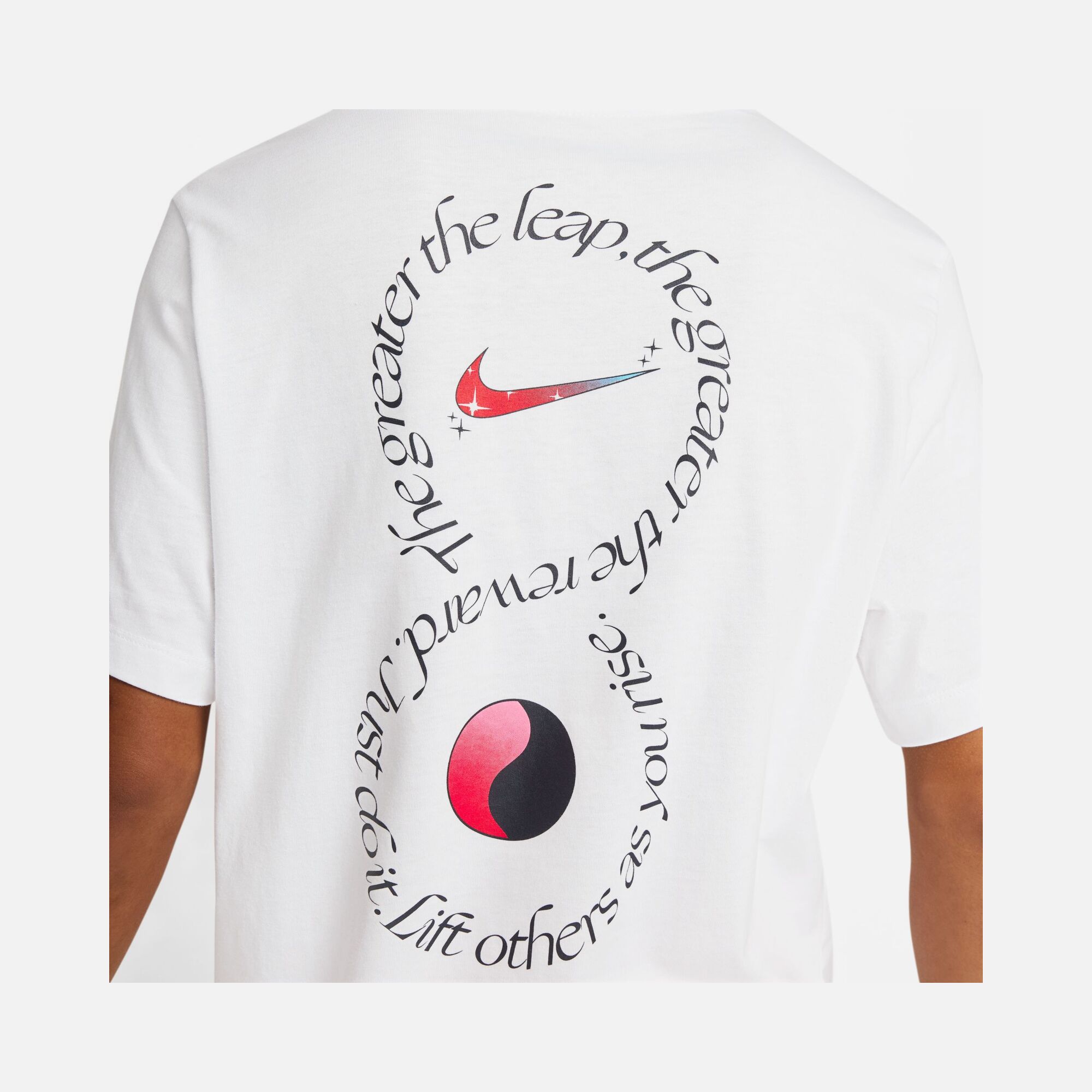 Nike Sportswear ''Life Others As You Rise'' Graphic OC PK1 Short-Sleeve Erkek Tişört