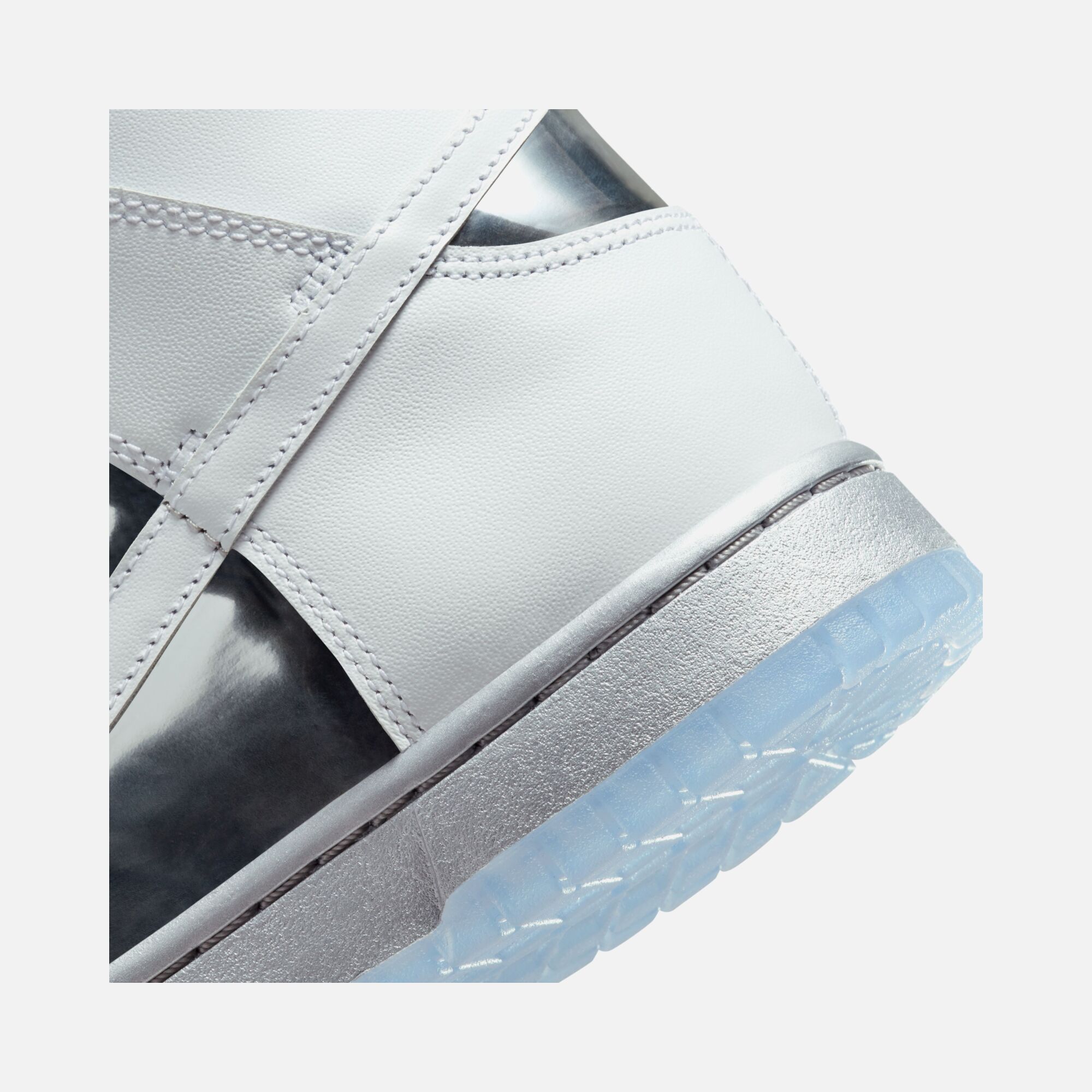 Nike Dunk High SE Kadın Spor Ayakkabı