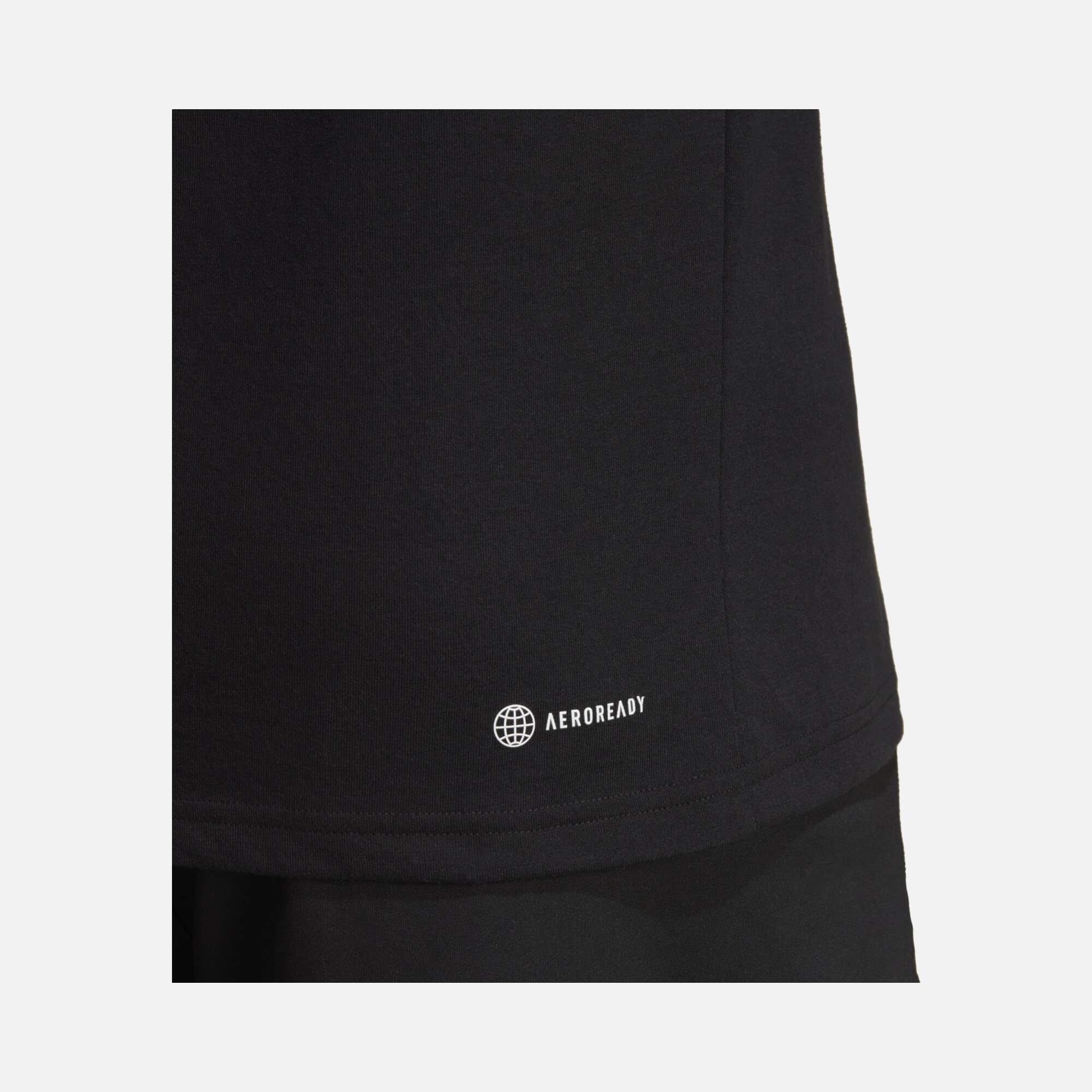 adidas Train Essentials Seasonal Logo Training Short-Sleeve Erkek tişört