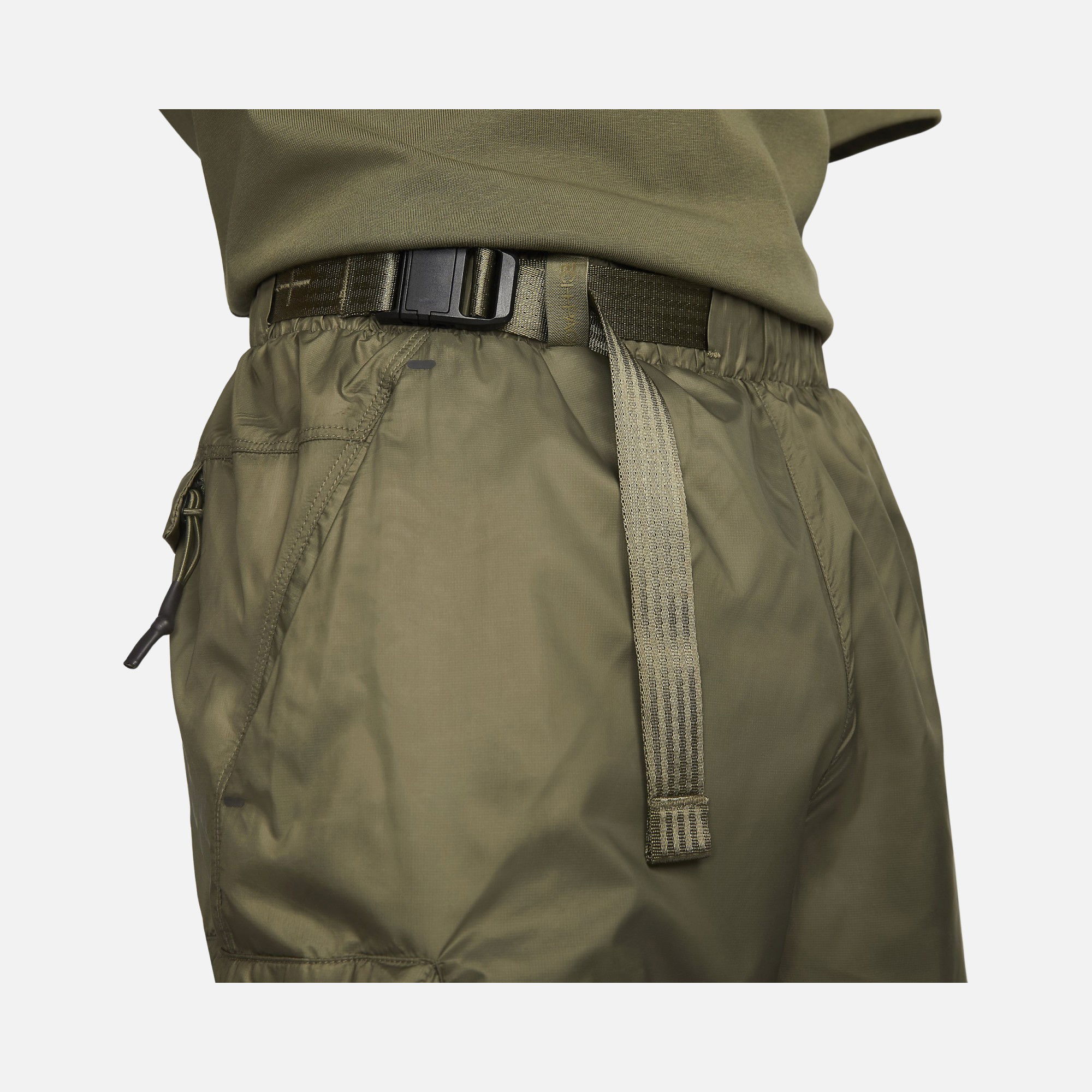 Nike Sportswear Tech Pack Woven Utility Repel Erkek Şort