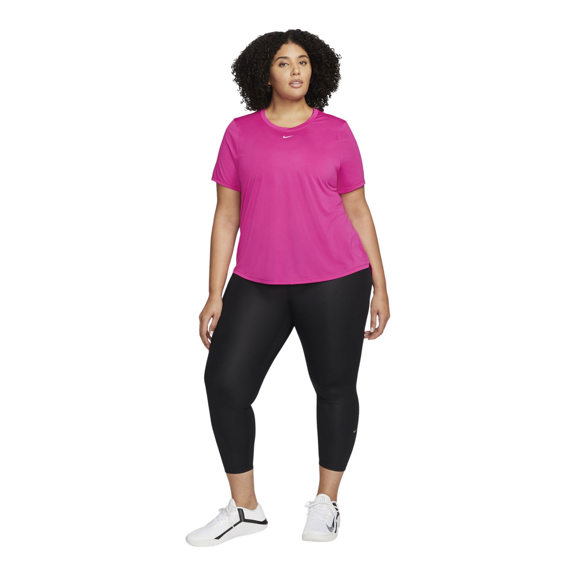 Nike Dri-Fit One Standard Fit Training Short-Sleeve (Plus-Size) Kadın Tişört