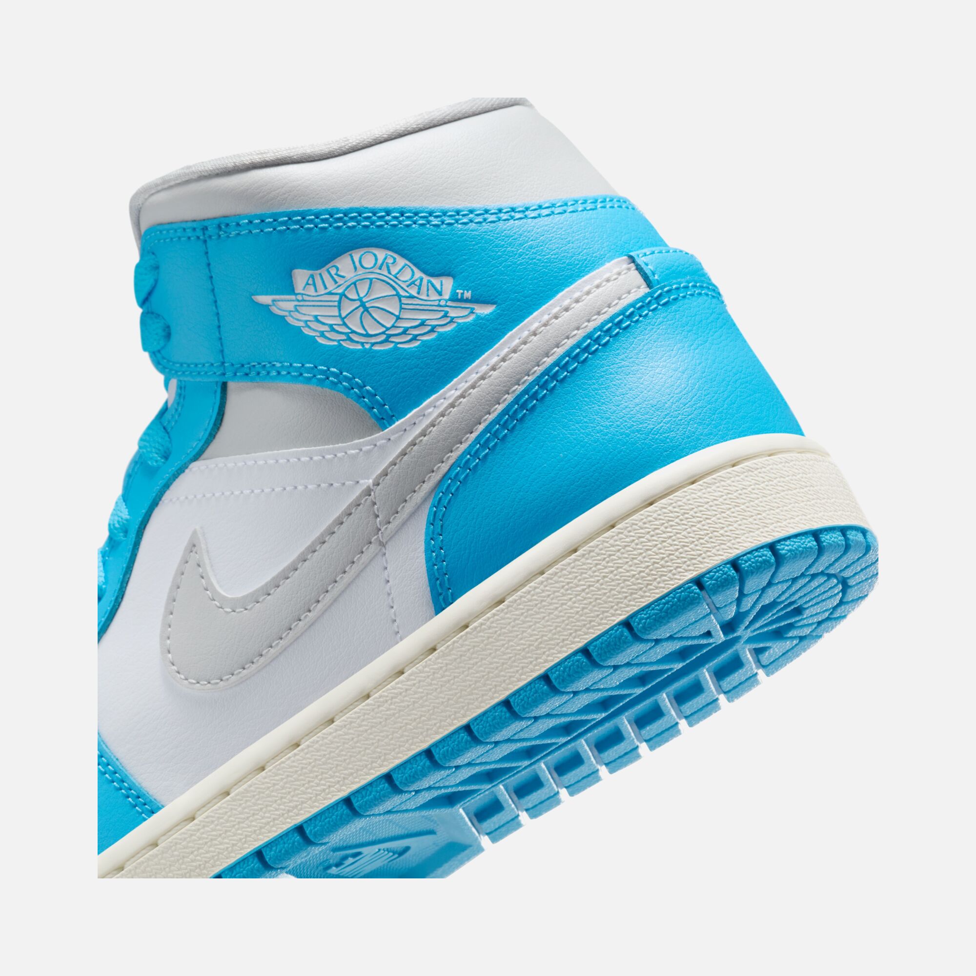 Nike Air Jordan 1 Mid Kadın Spor Ayakkabı