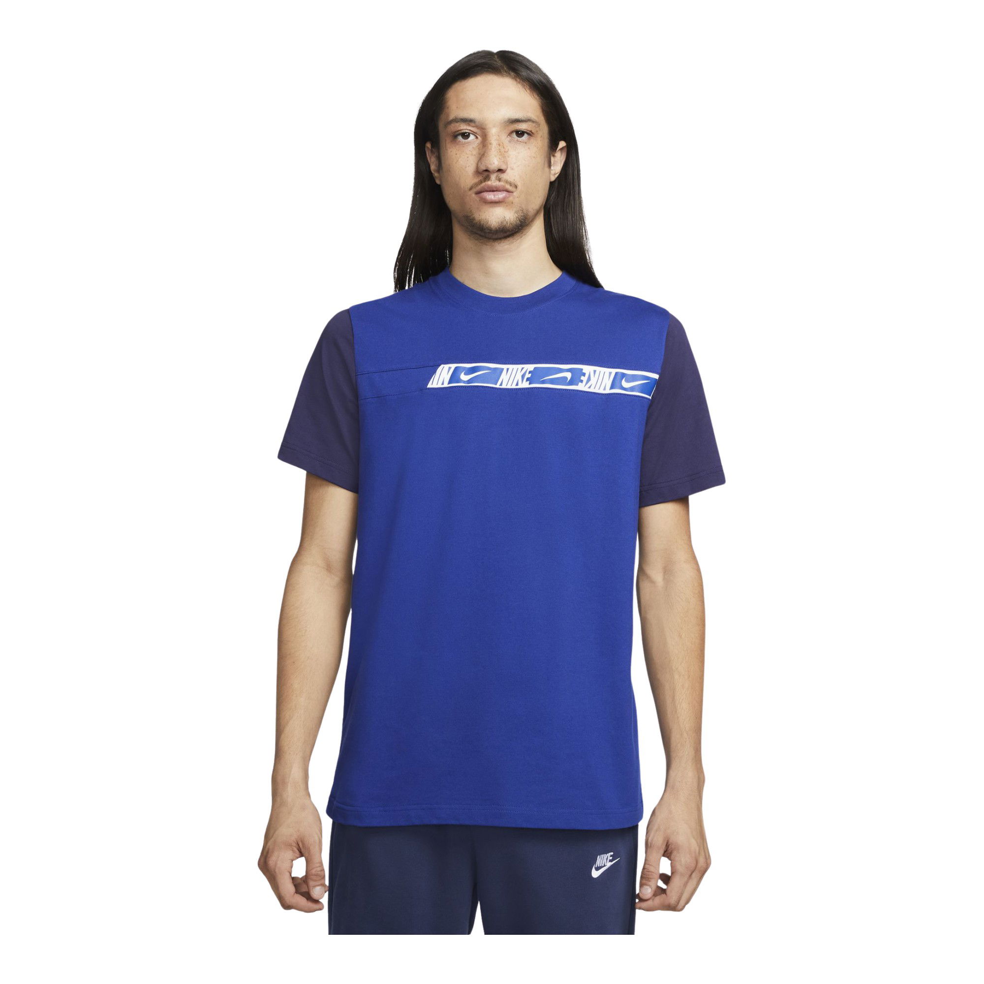 Nike Sportswear Repeat Graphic Short-Sleeve Erkek Tişört