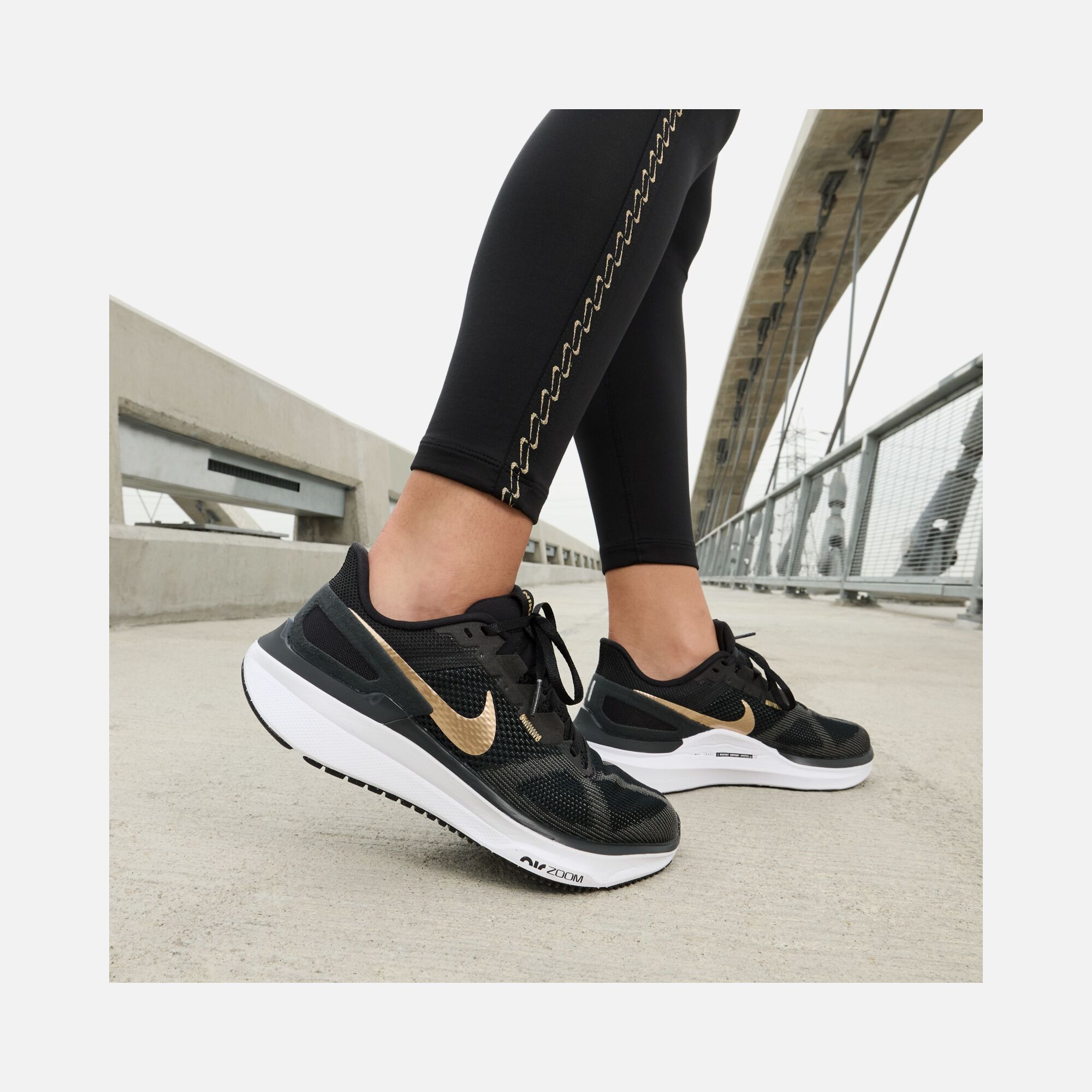 Nike Air Zoom Structure 25 Road Running Kadın Spor Ayakkabı
