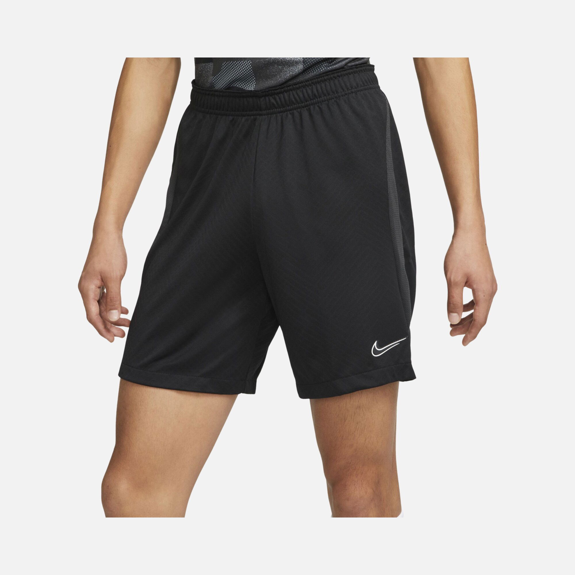 Nike Dri-Fit Strike Training Erkek Şort
