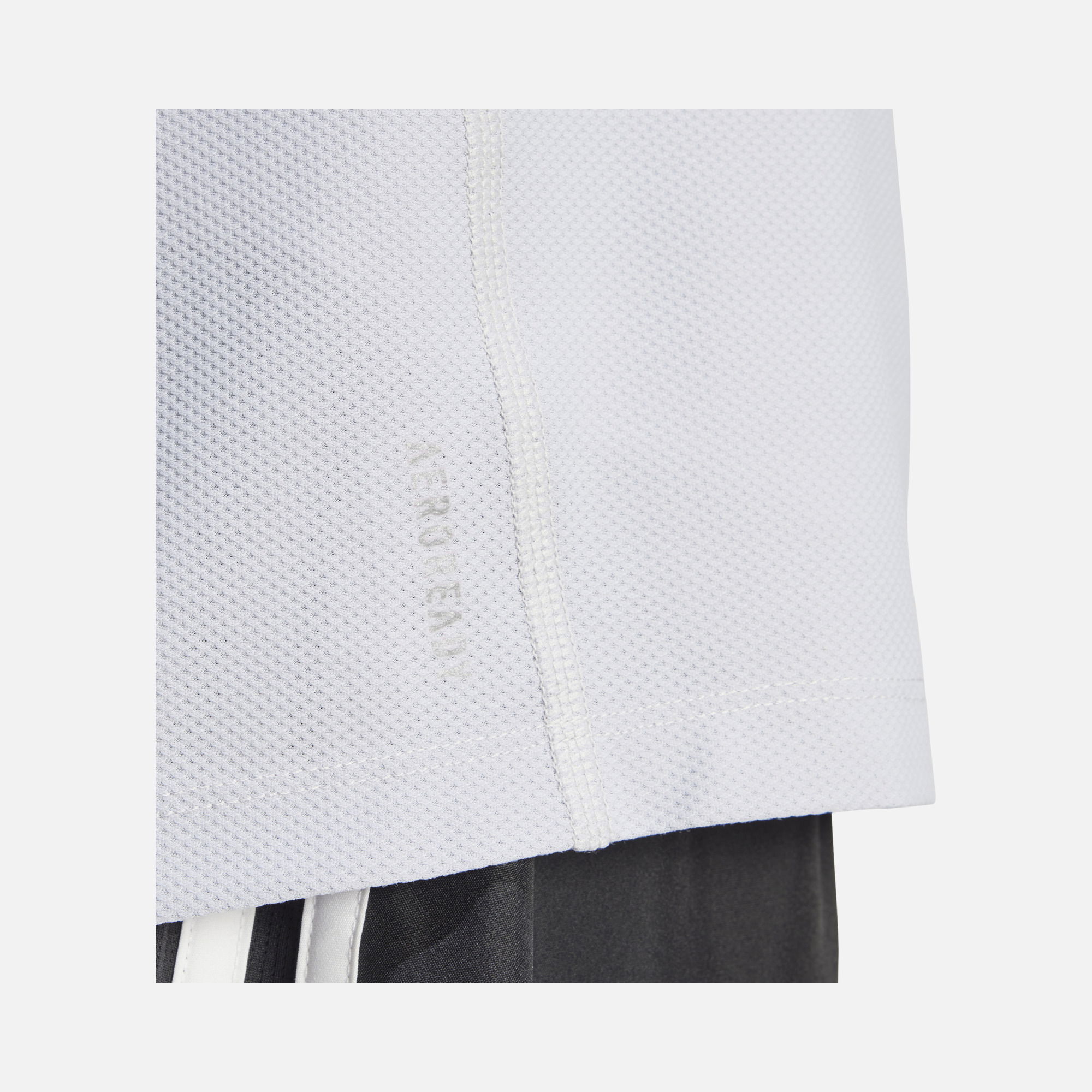 adidas AEROREADY Run Own The 3-Stripes Crew Neck Running Short-Sleeve Kadın Tişört