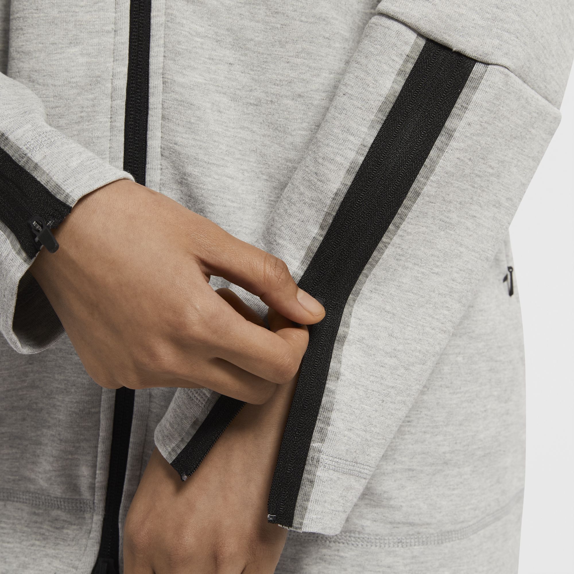 Nike Sportswear Tech Fleece Full-Zip Kadın Sweatshirt