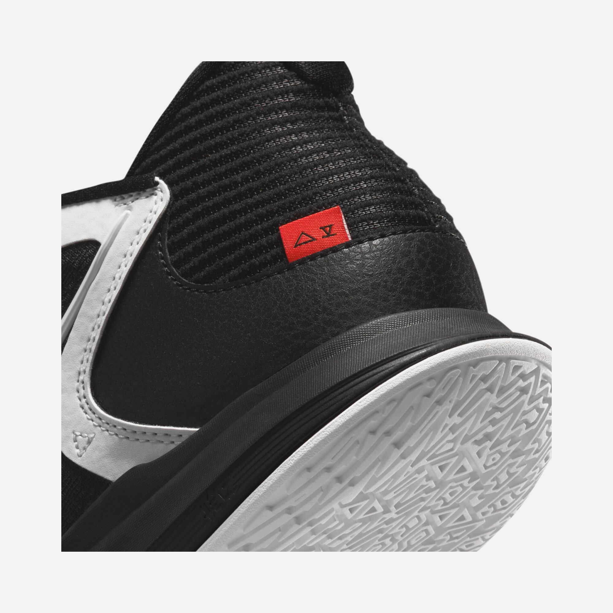 Nike Kyrie Low 5 Erkek Basketbol Ayakkabısı