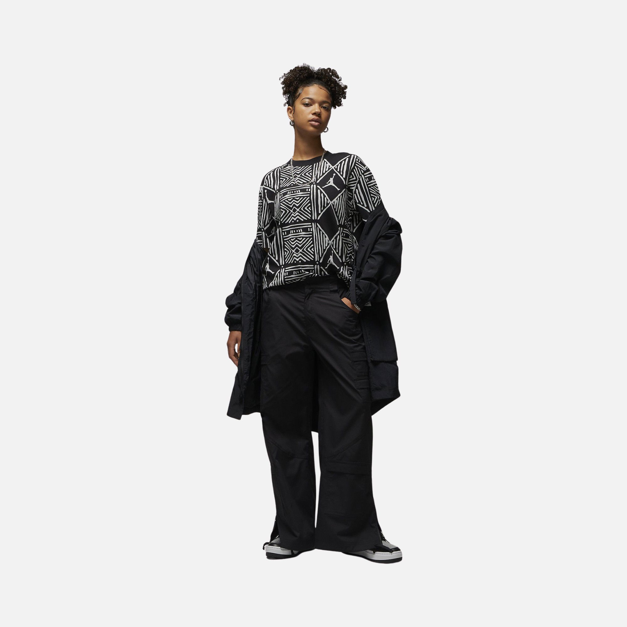 Nike Jordan All-Over Printed Graphic Core Short-Sleeve Kadın Tişört