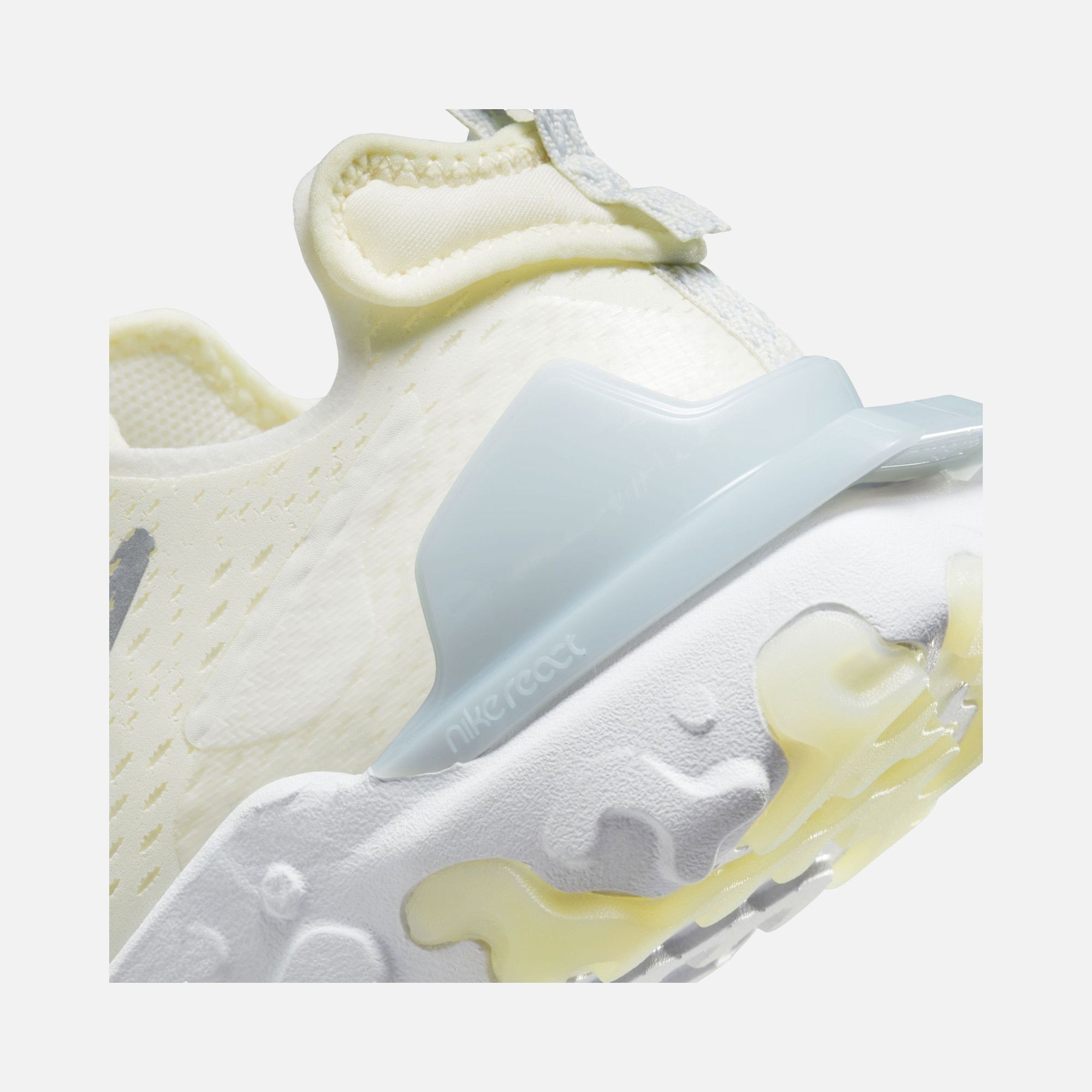 Nike Sportswear React Vision JDS Kadın Spor Ayakkabı