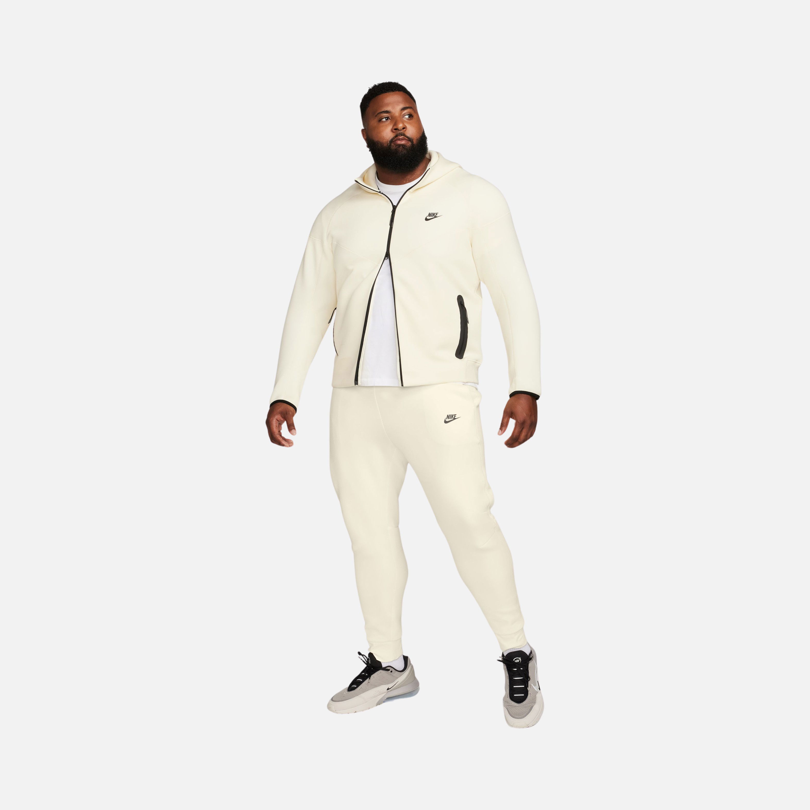 Nike Sportswear Tech Fleece FW24 Erkek Eşofman Altı