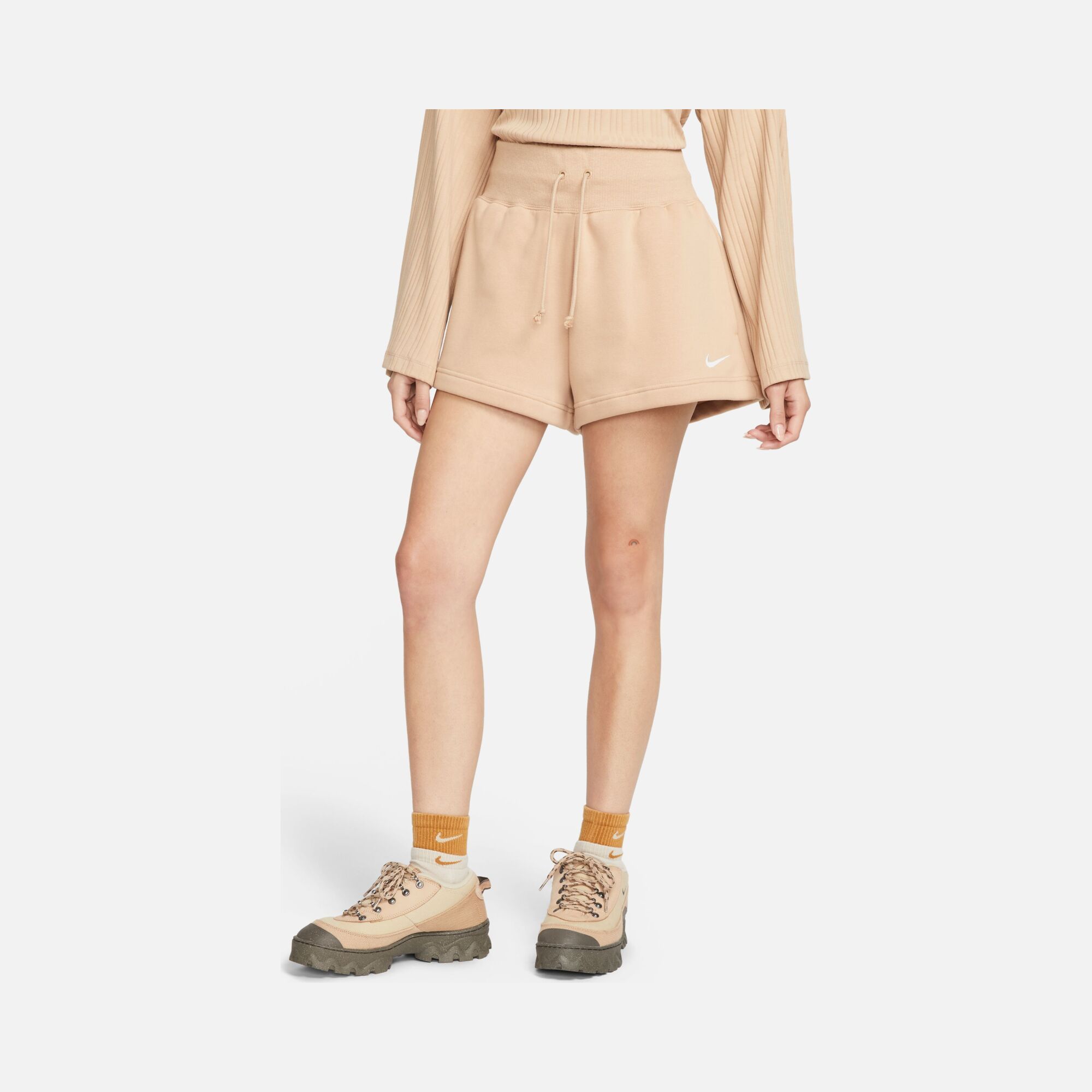 Nike Sportswear Phoenix Fleece High-Waisted Kadın Şort