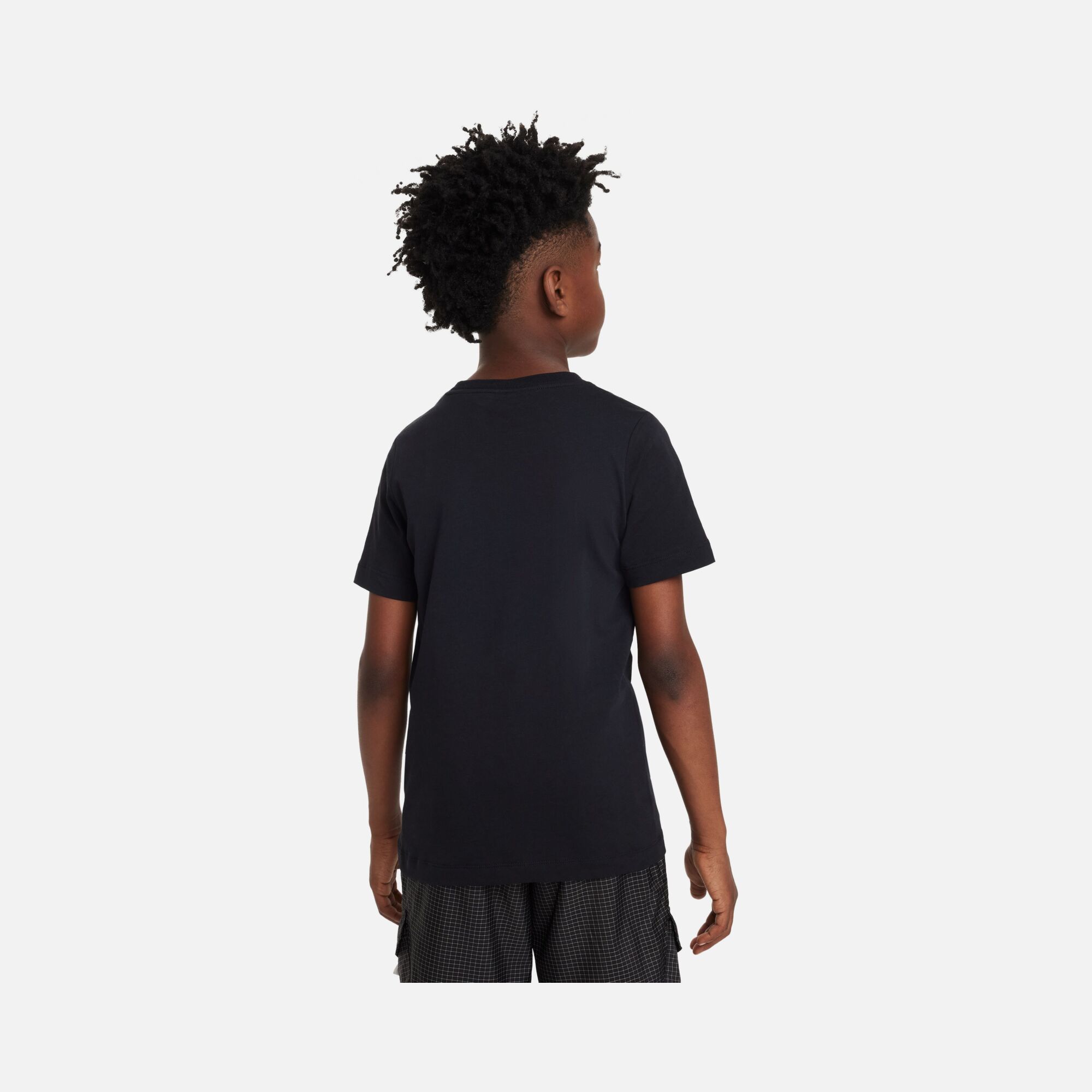 Nike Sportswear ''Multi Logo'' Standard Issue Short-Sleeve (Boys') Çocuk Tişört