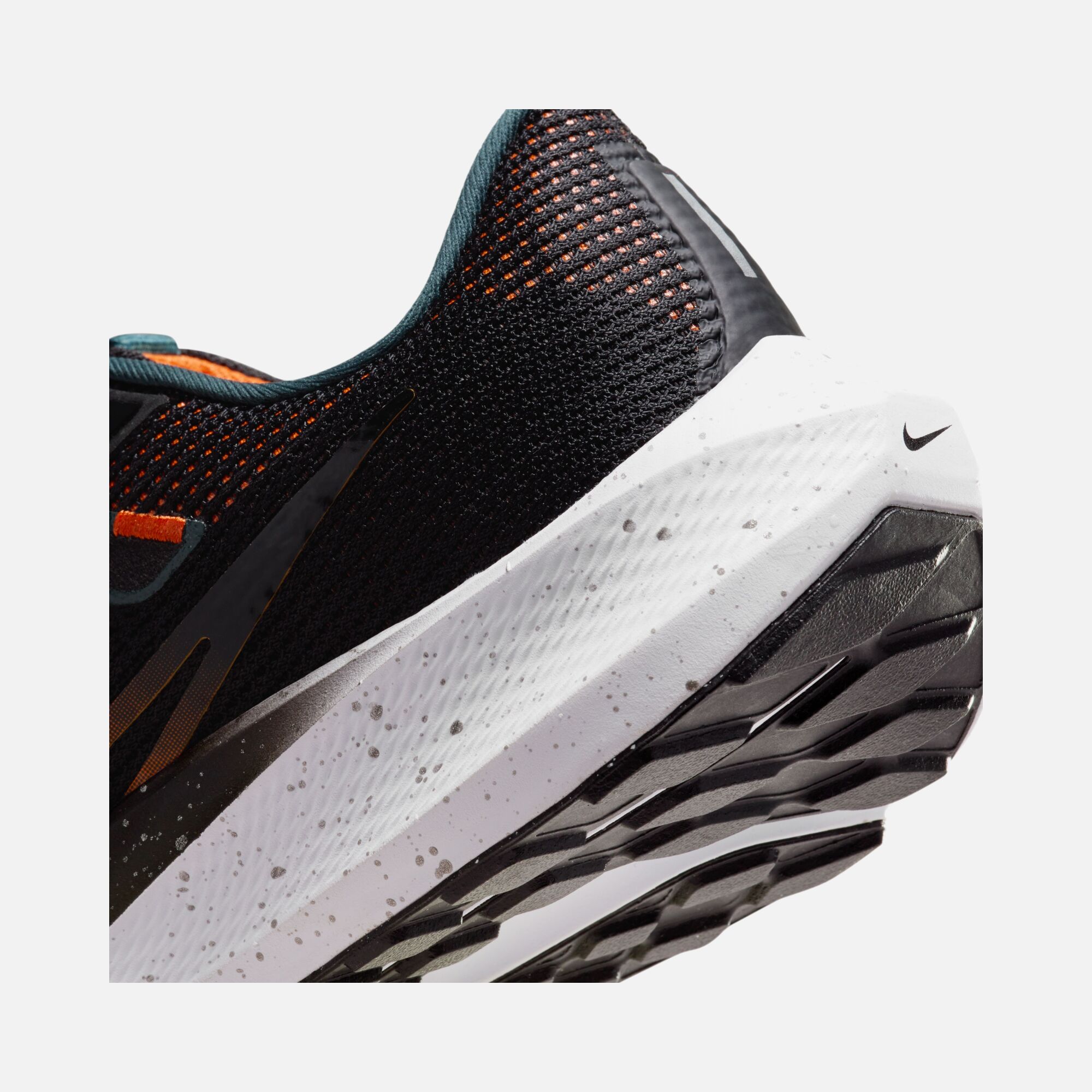 Nike Air Zoom Pegasus 40 Running Erkek Spor Ayakkabı