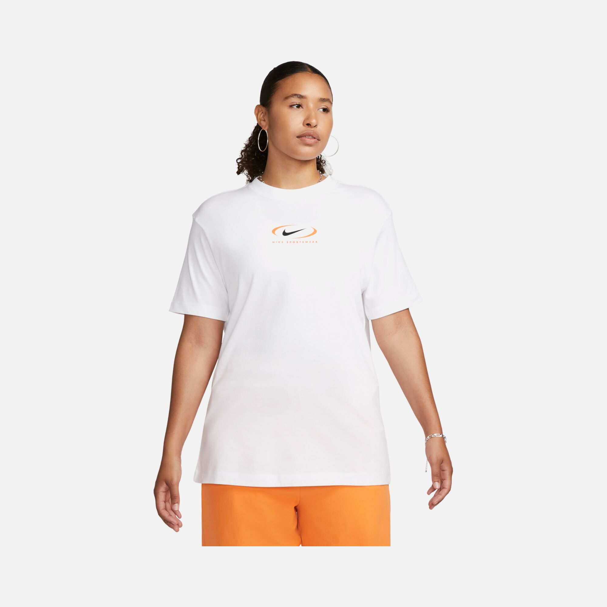 Nike Sportswear Graphic Loose Fit Short-Sleeve Kadın Tişört
