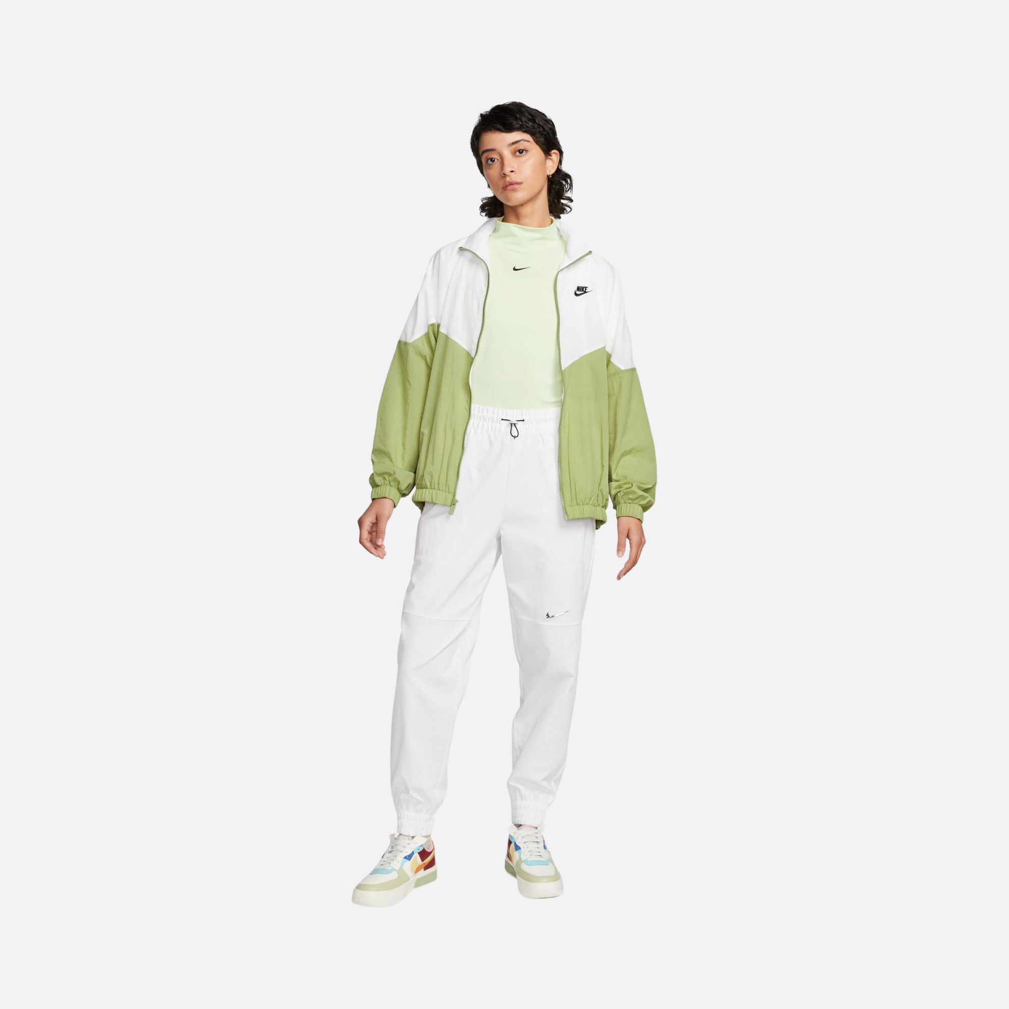 Nike Sportswear Essential Windrunner Woven Full-Zip Kadın Ceket