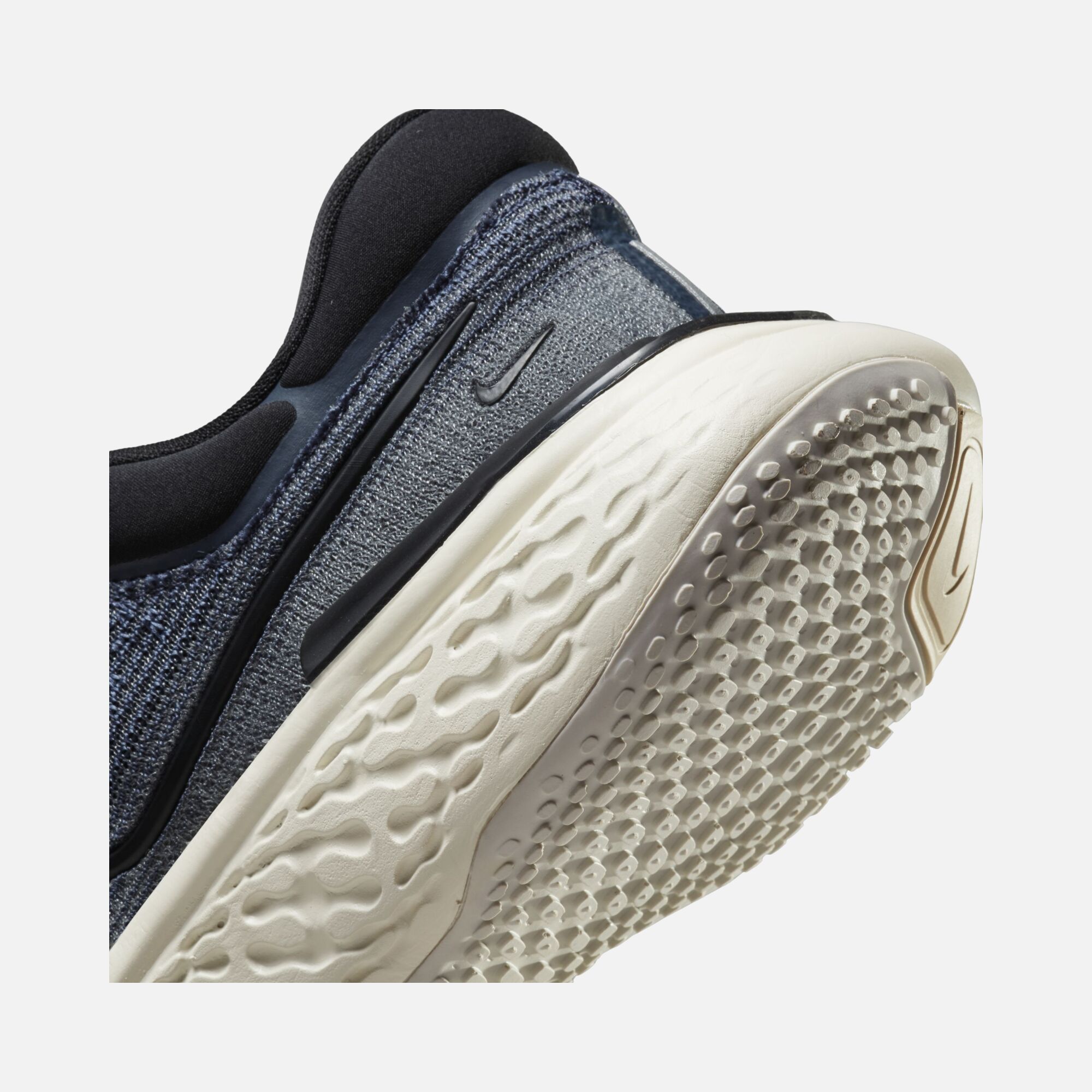 Nike ZoomX Invincible Run Flyknit Running Erkek Spor Ayakkabı