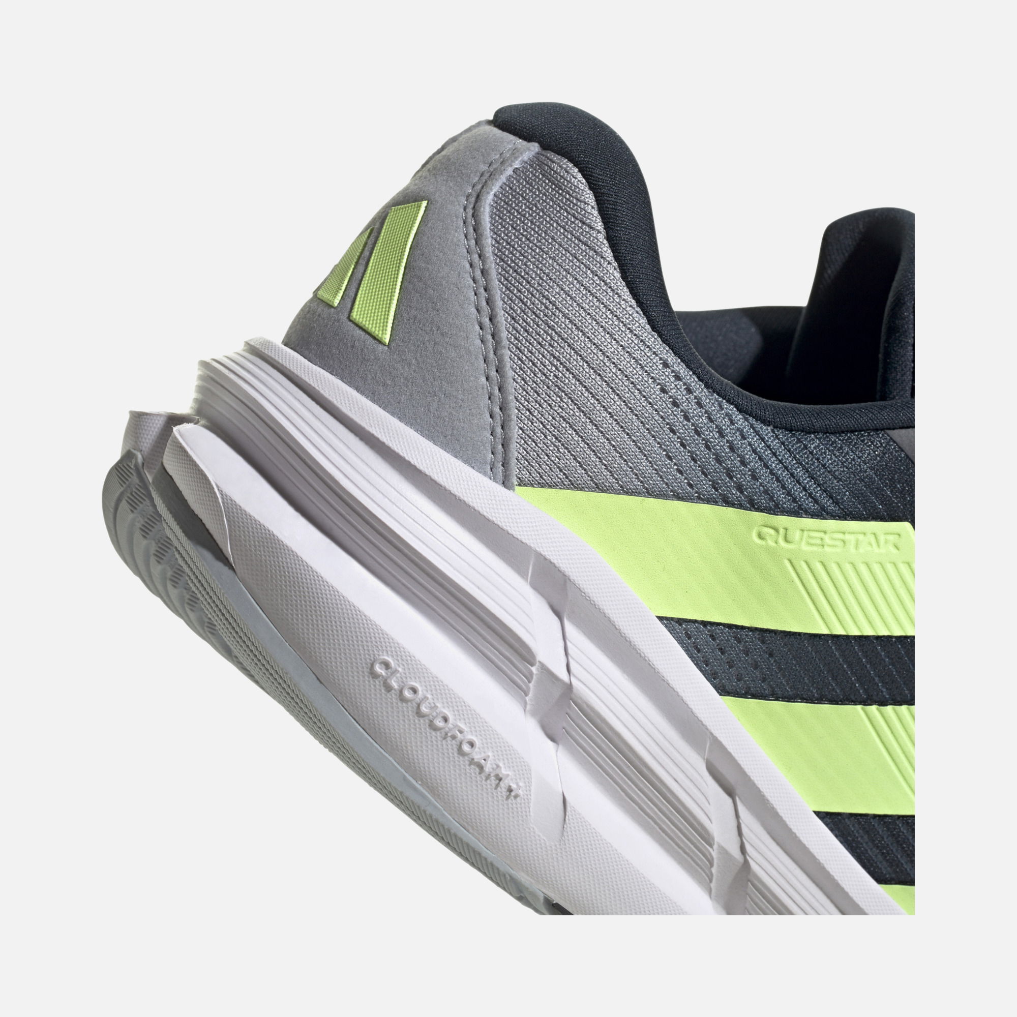 adidas Questar 3 Short Distance Road Running Erkek Spor Ayakkabı