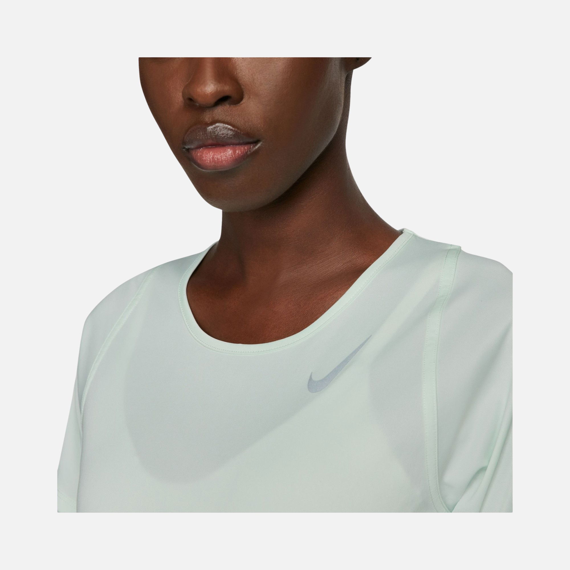 Nike Dri-Fit Race Running Short-Sleeve Kadın Tişört