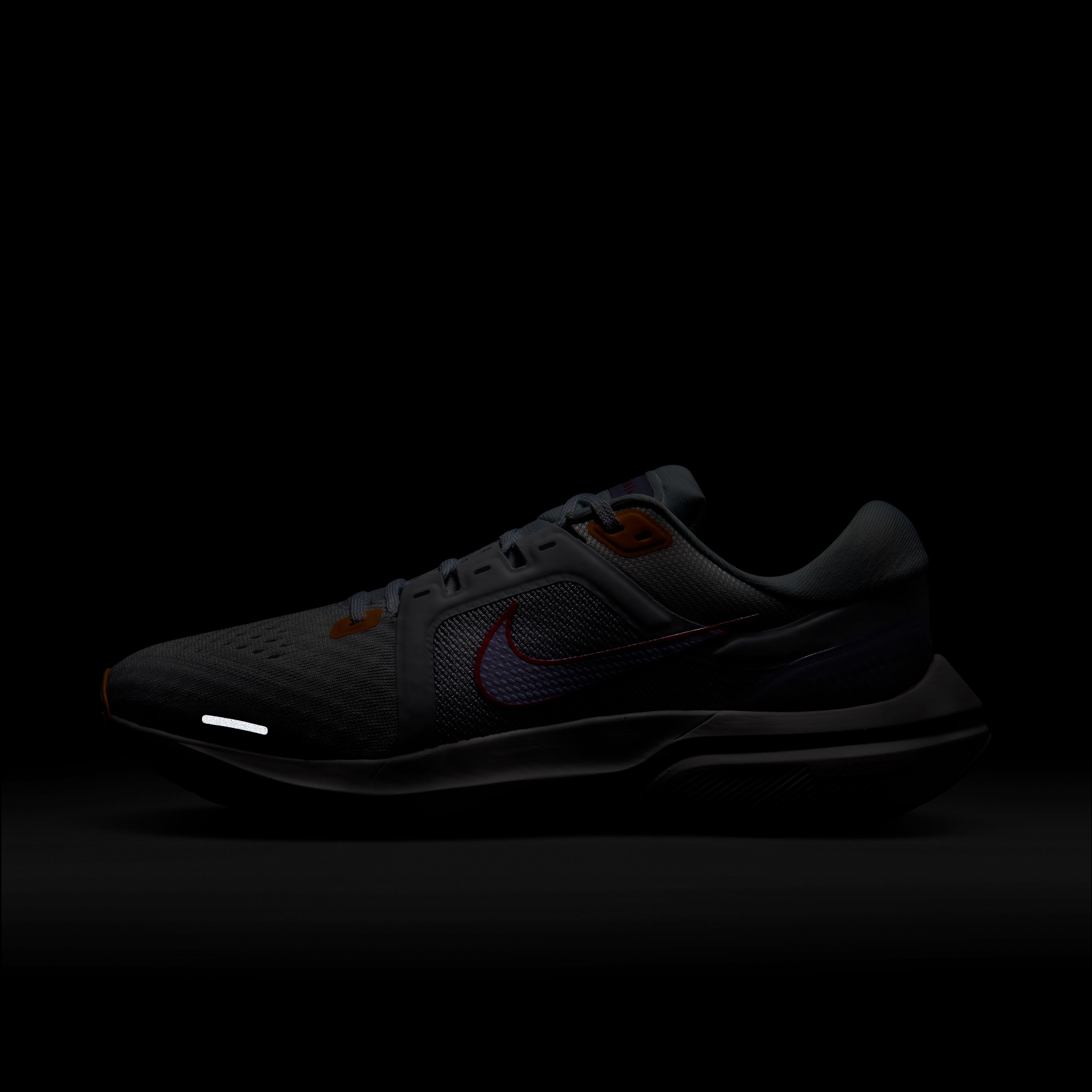 Nike Air Zoom Vomero 16 Road Running Kadın Spor Ayakkabı