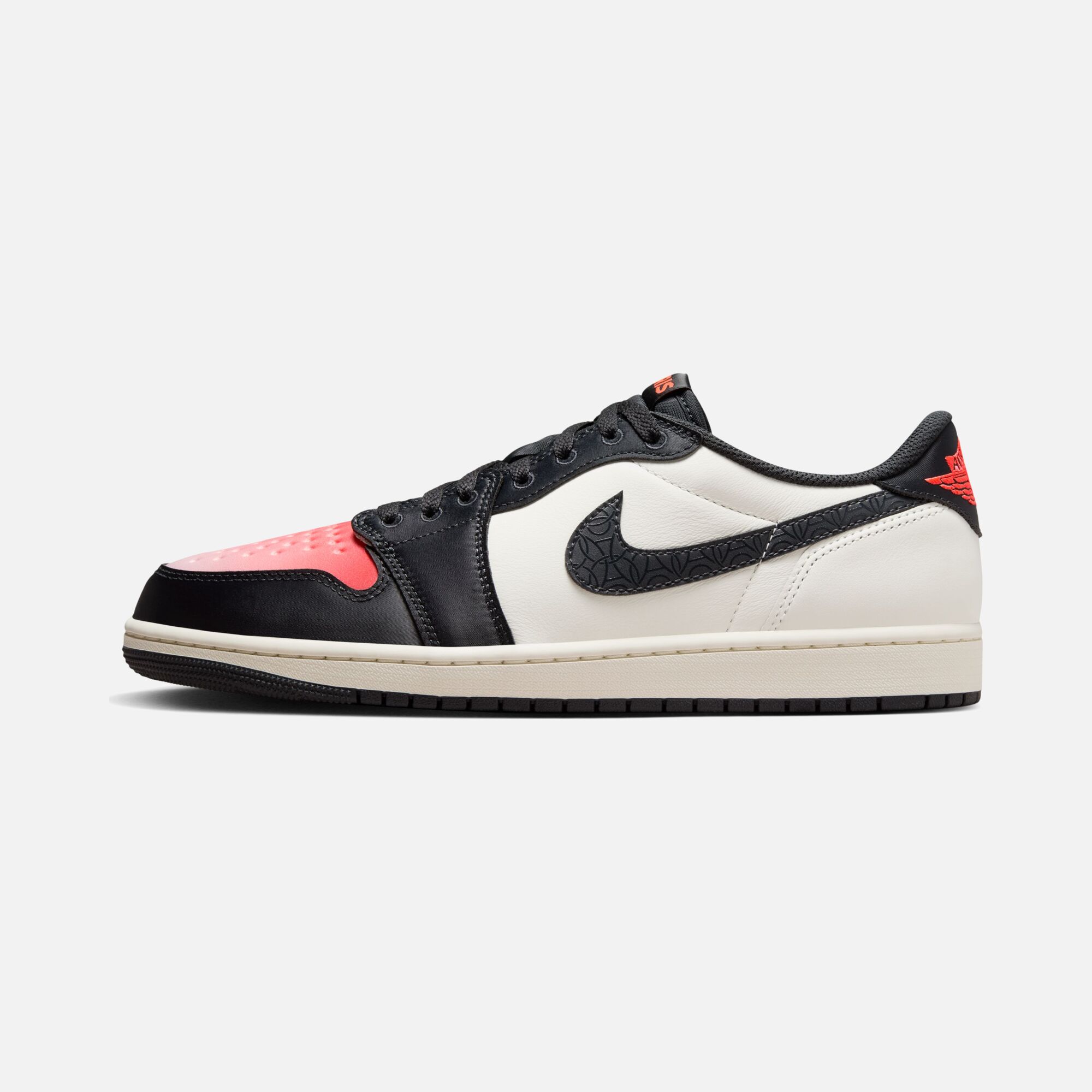 Nike Air Jordan 1 Low Paris Saint-Germain ''Sail and Off-Noir'' Erkek Spor Ayakkabı