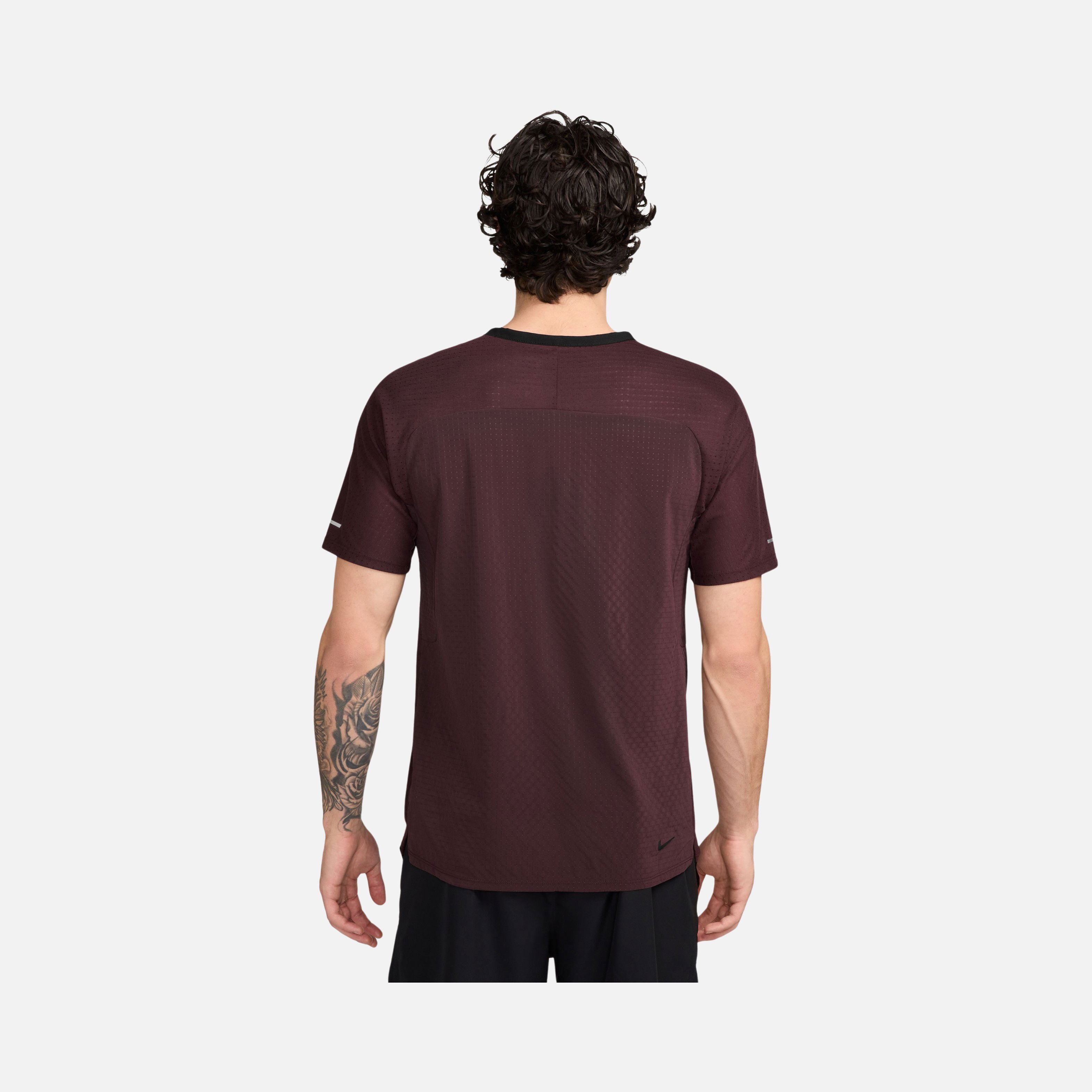 Nike Dri-Fit Trail Solar Chase Running Short-Sleeve Erkek Tişört