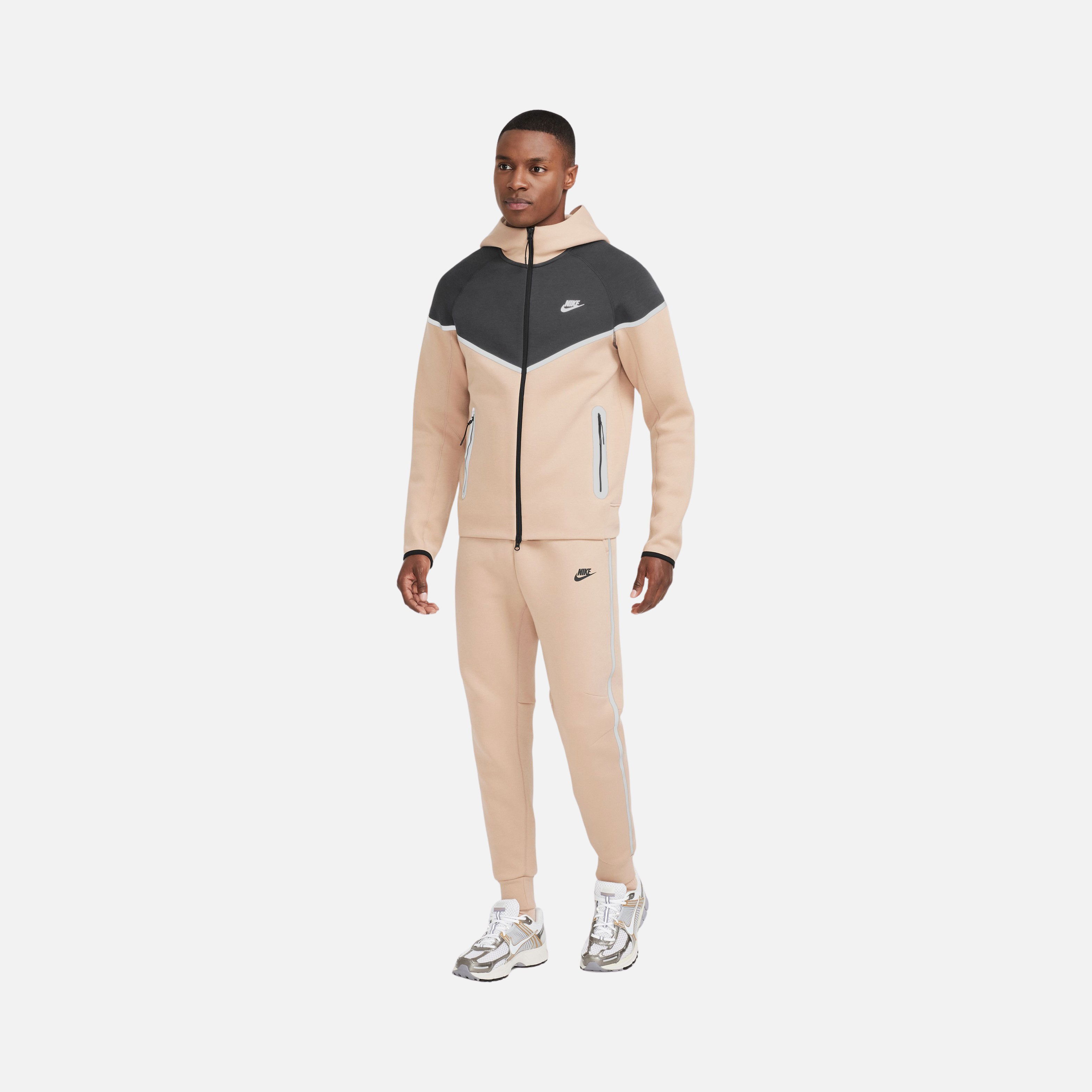 Nike Sportswear Tech Seasonal Tech Fleece+ Windrunner Full-Zip Hoodie Erkek Sweatshirt