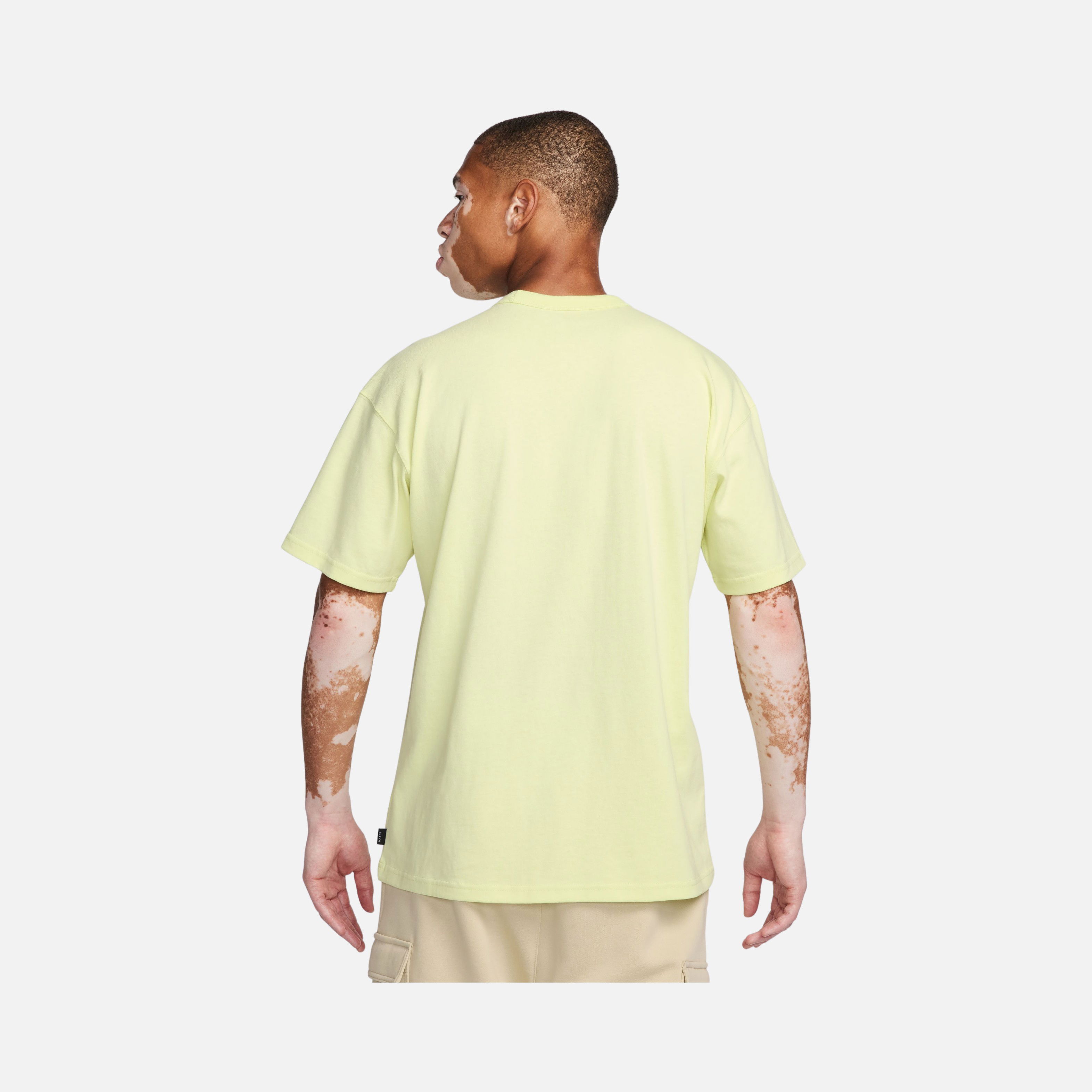 Nike Sportswear Premium Essentials Short-Sleeve Erkek Tişört