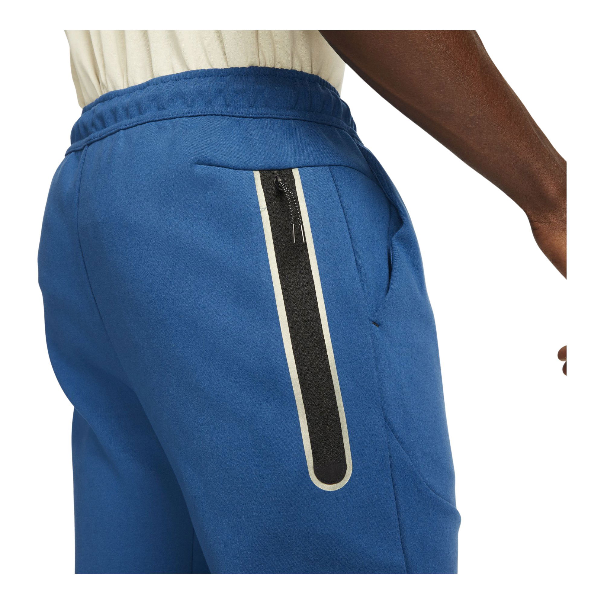 Nike Sportswear Tech Fleece Brushed Erkek Eşofman Altı