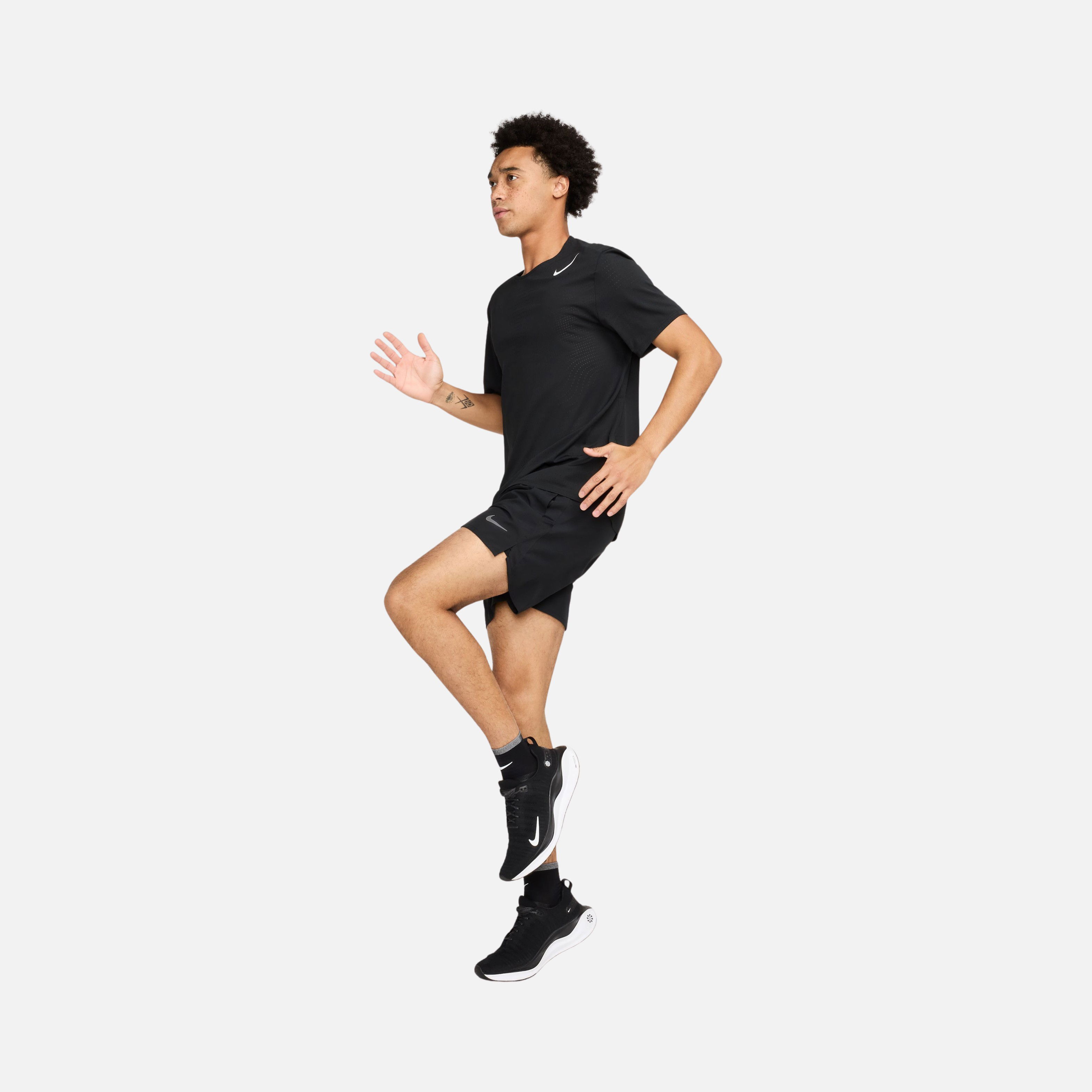 Nike Dri-Fit Challenger 12.5cm (approx.) 2-in-1 Running & Versatile Erkek Şort