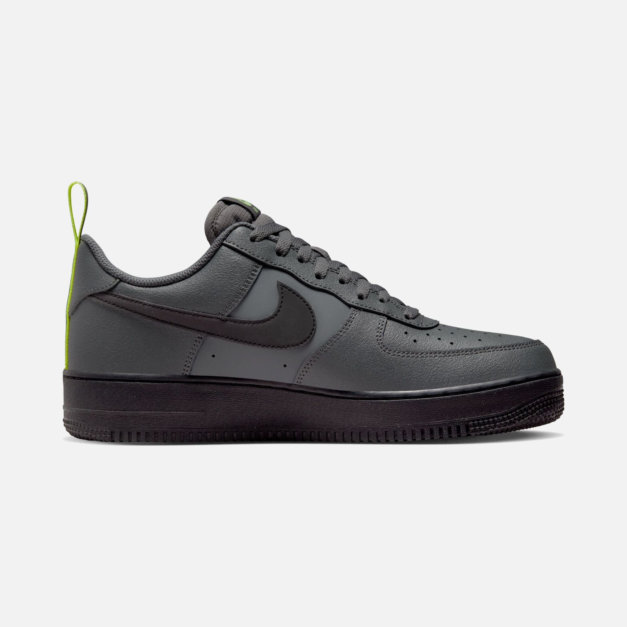 Nike Air Force 1 '07 Erkek Spor Ayakkabı