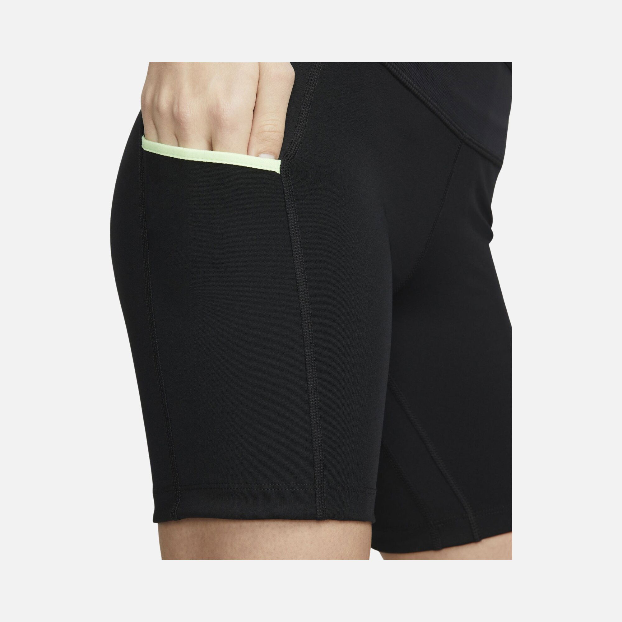 Nike Dri-Fit Epic Luxe Trail Running Kadın Şort