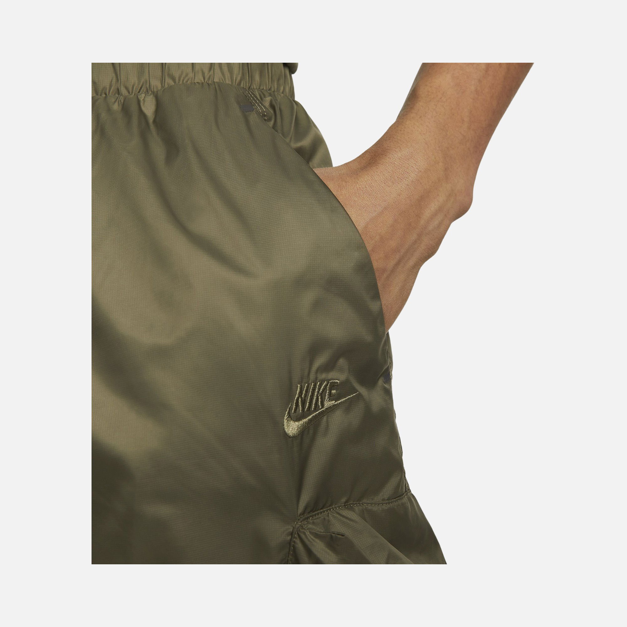 Nike Sportswear Tech Pack Woven Utility Repel Erkek Şort